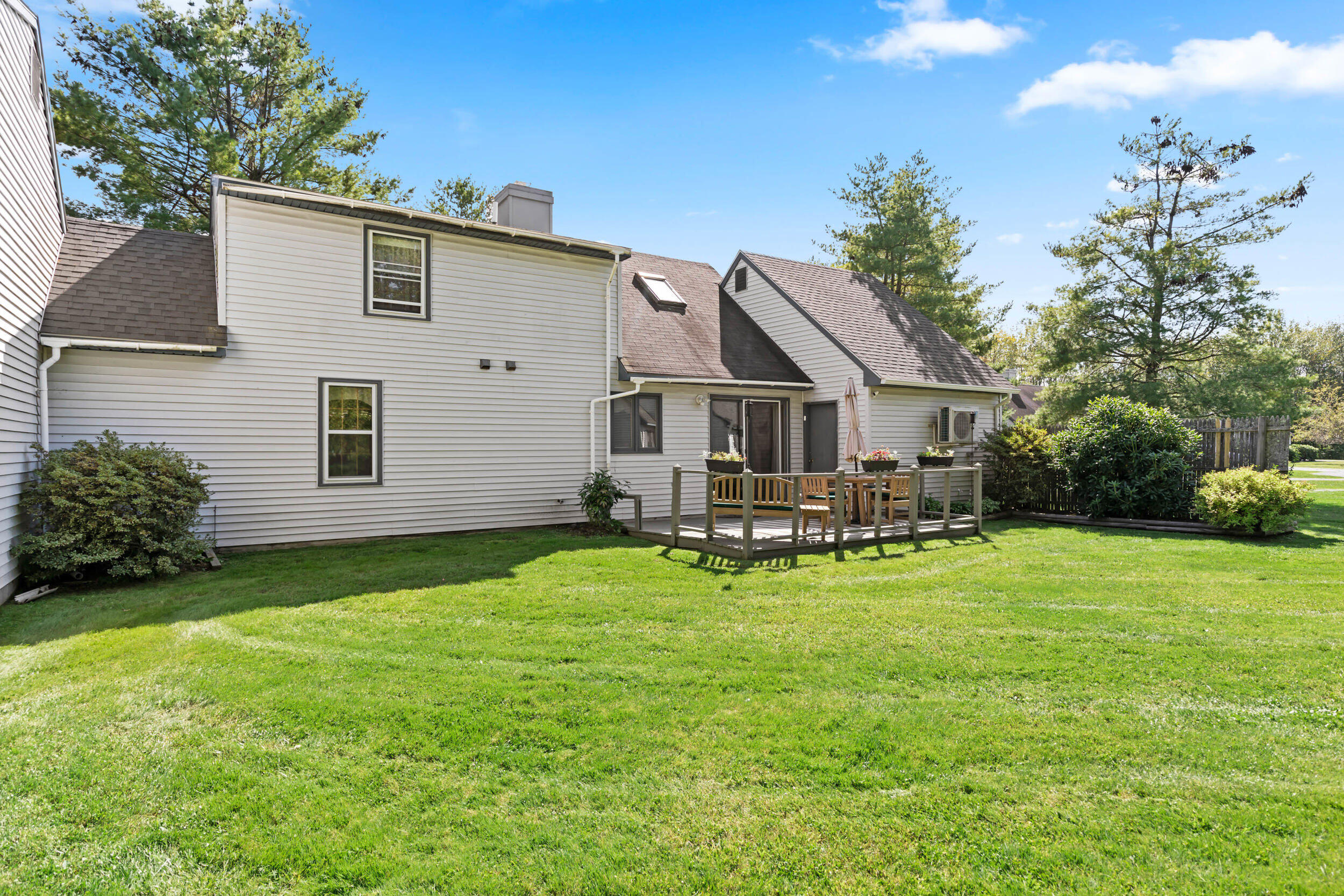 111 Dyke Farm Road Extension, 111