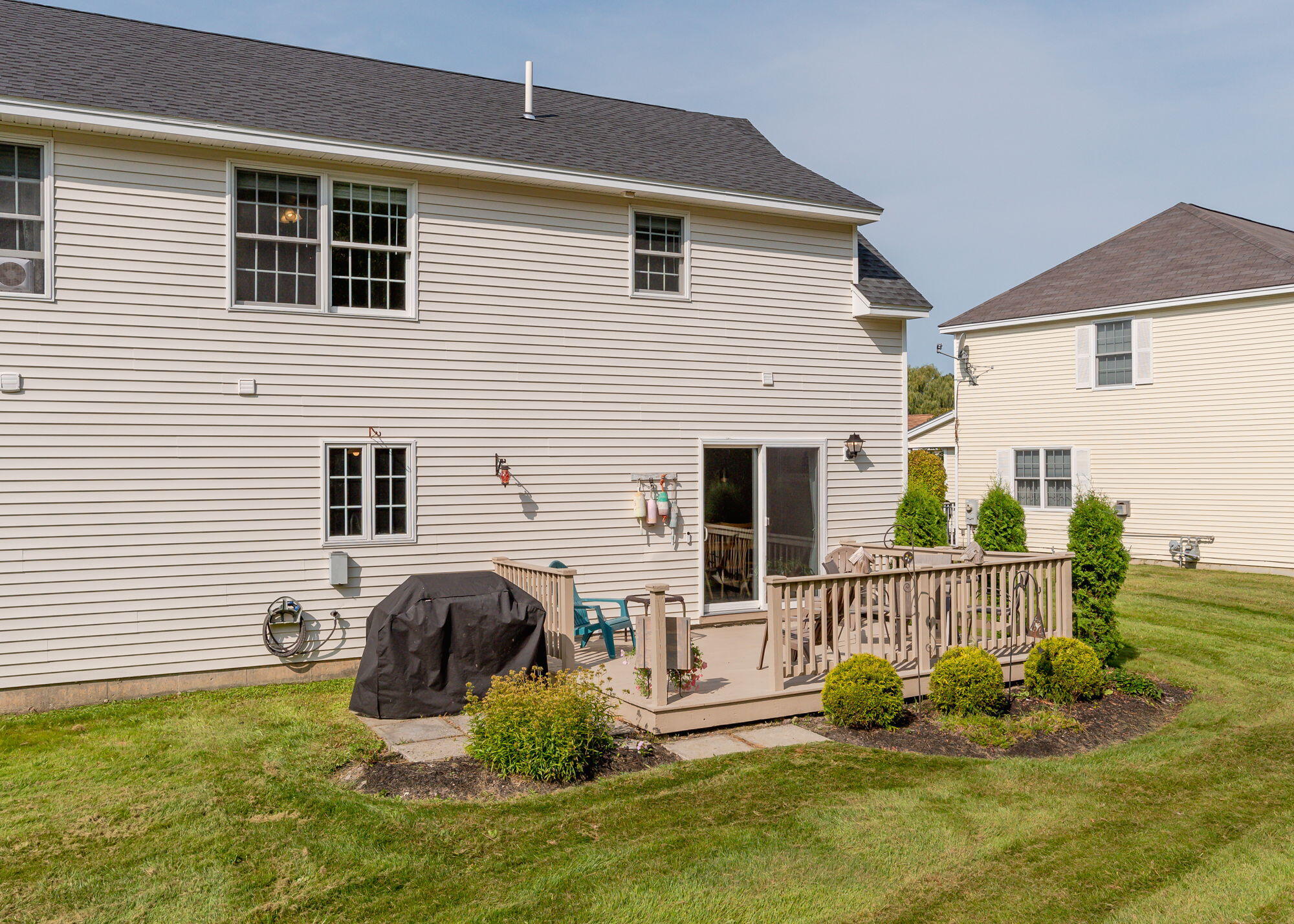 28 Joseph Drive, 28