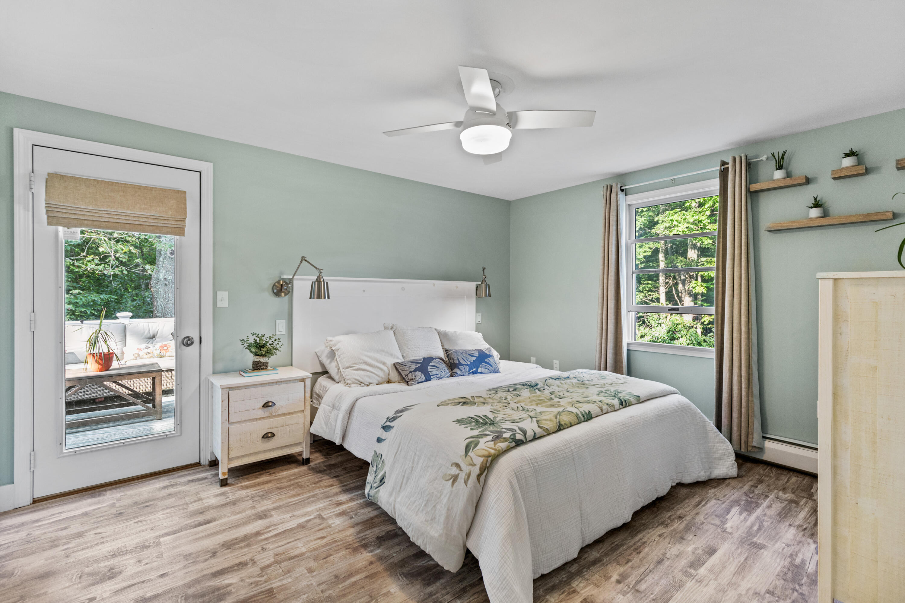 6 Hemlock Hill Road