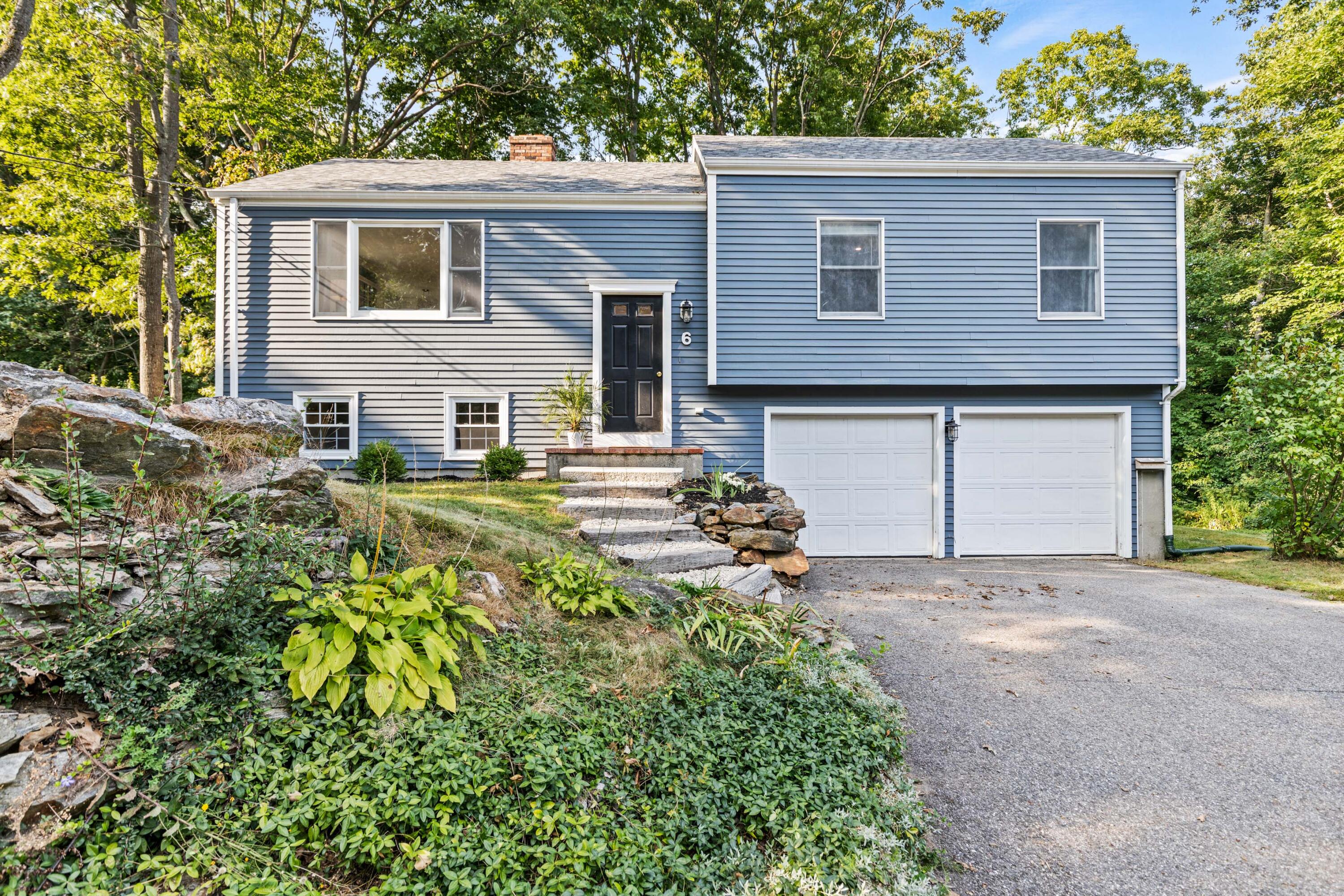 6 Hemlock Hill Road