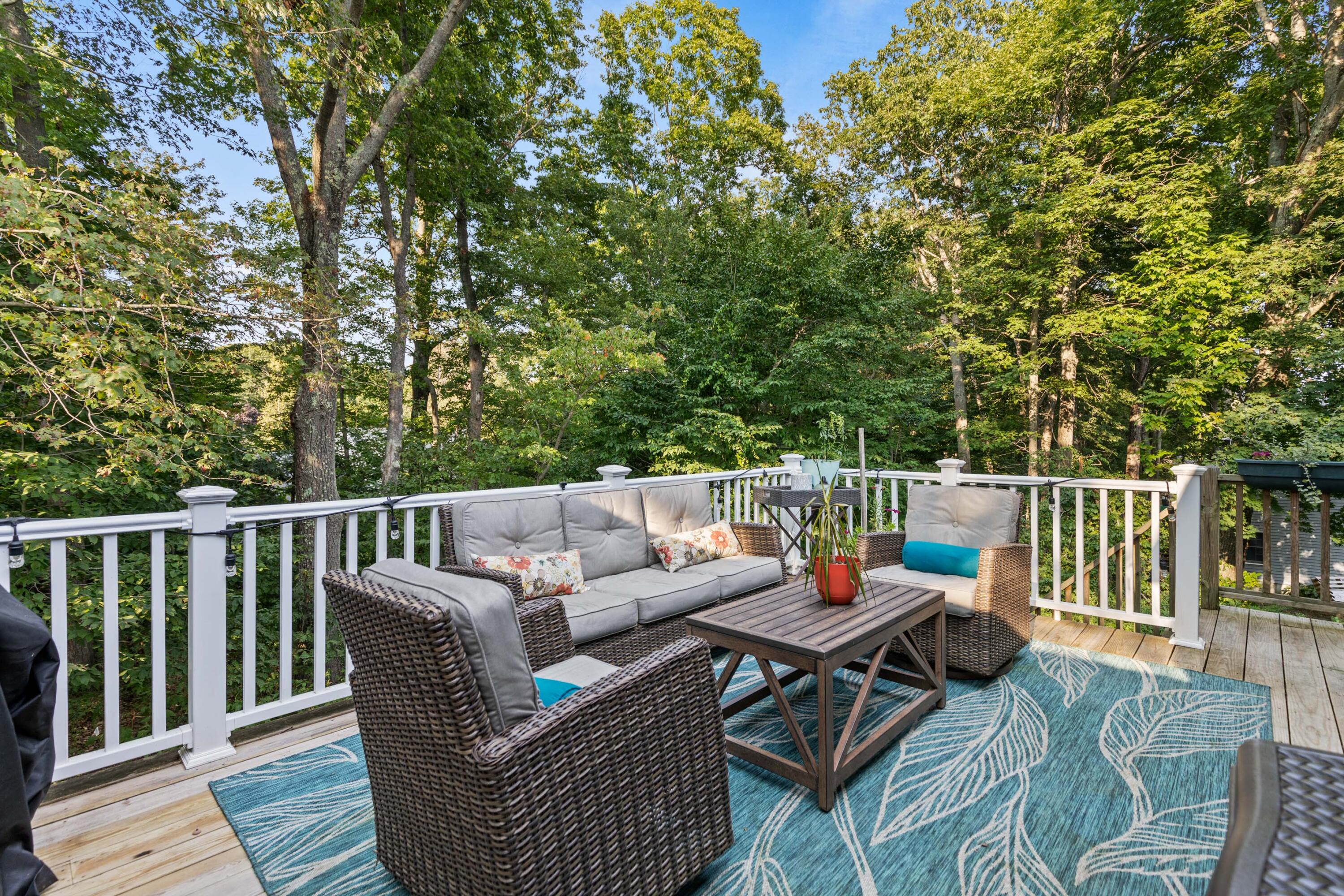 6 Hemlock Hill Road