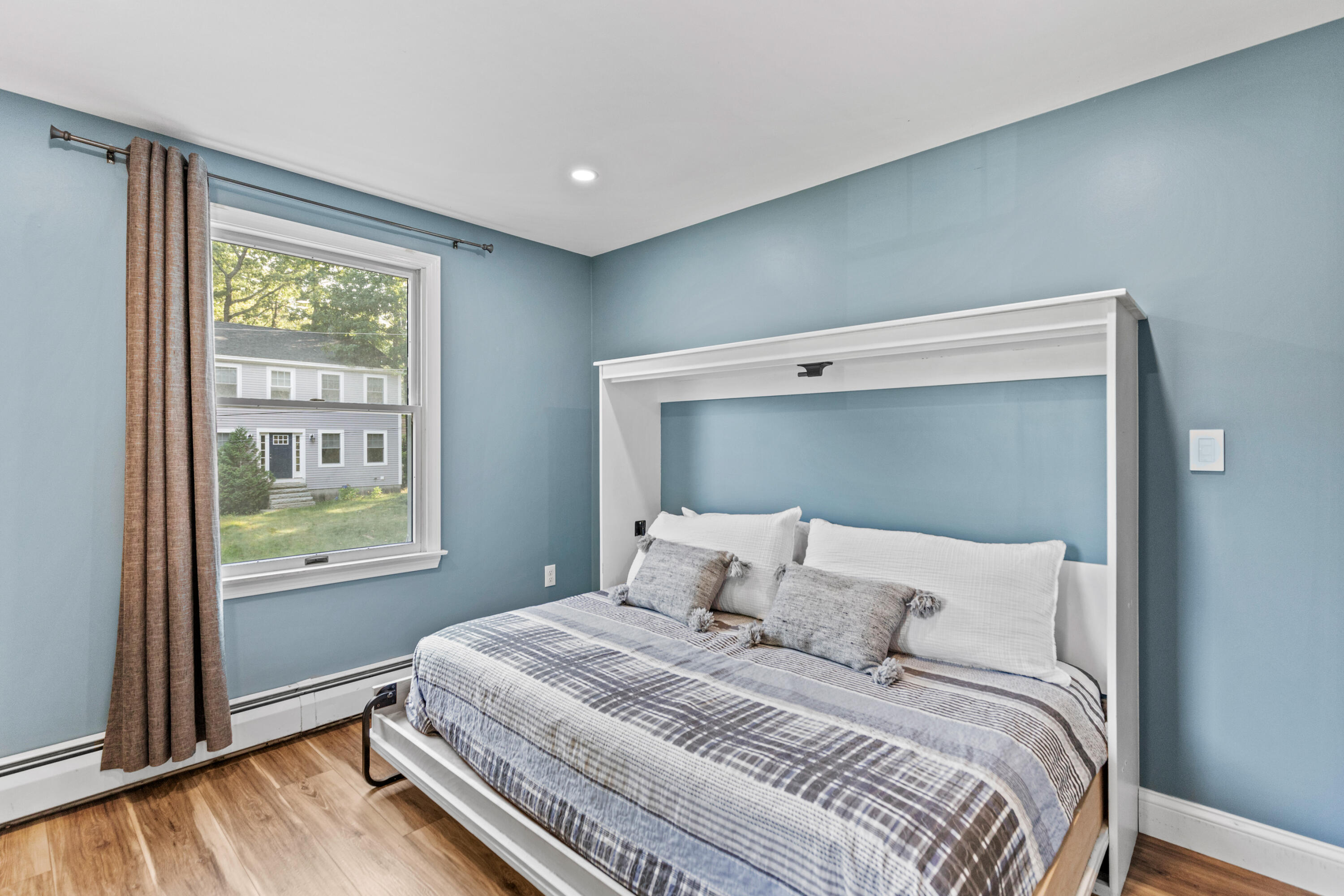 6 Hemlock Hill Road