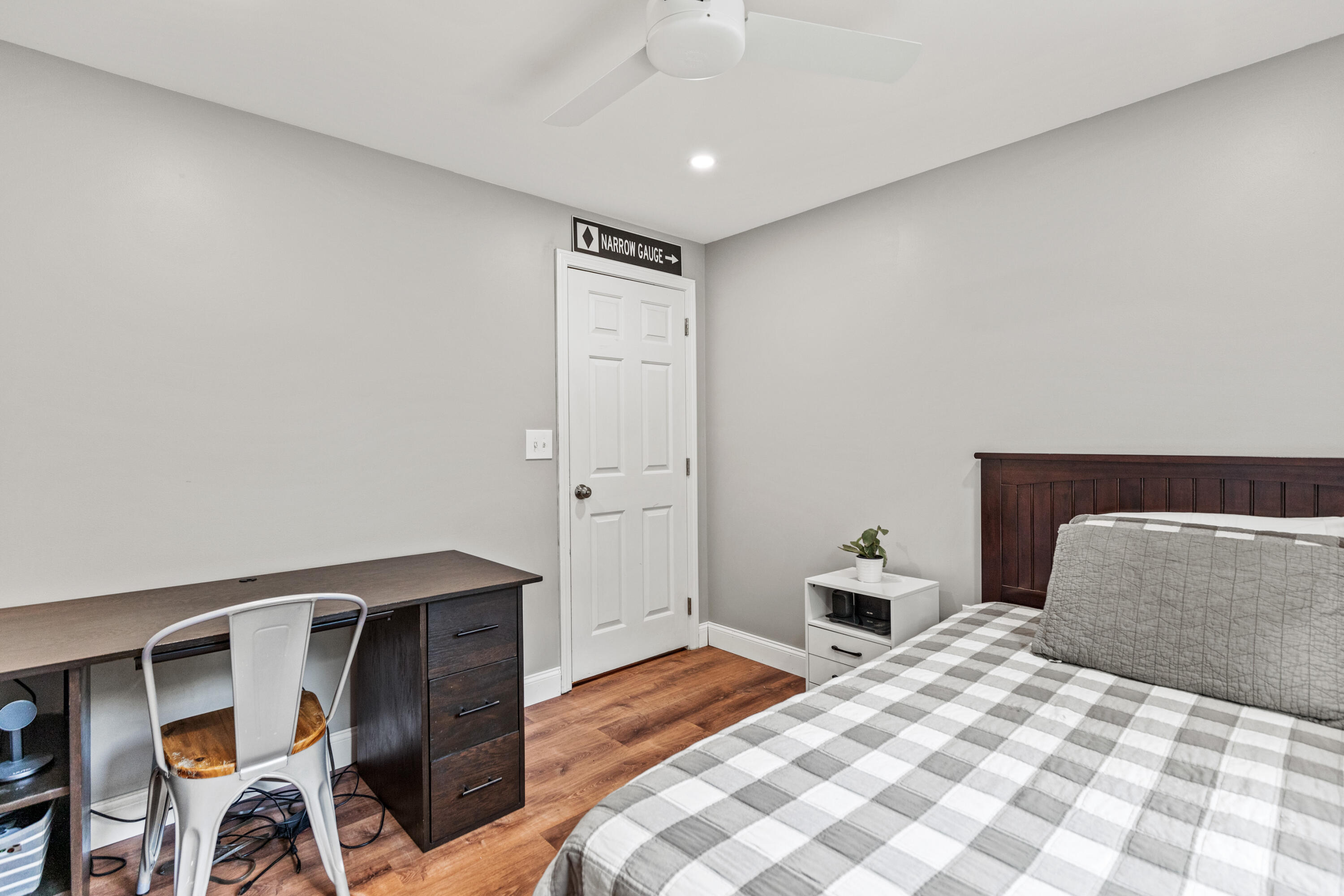 6 Hemlock Hill Road