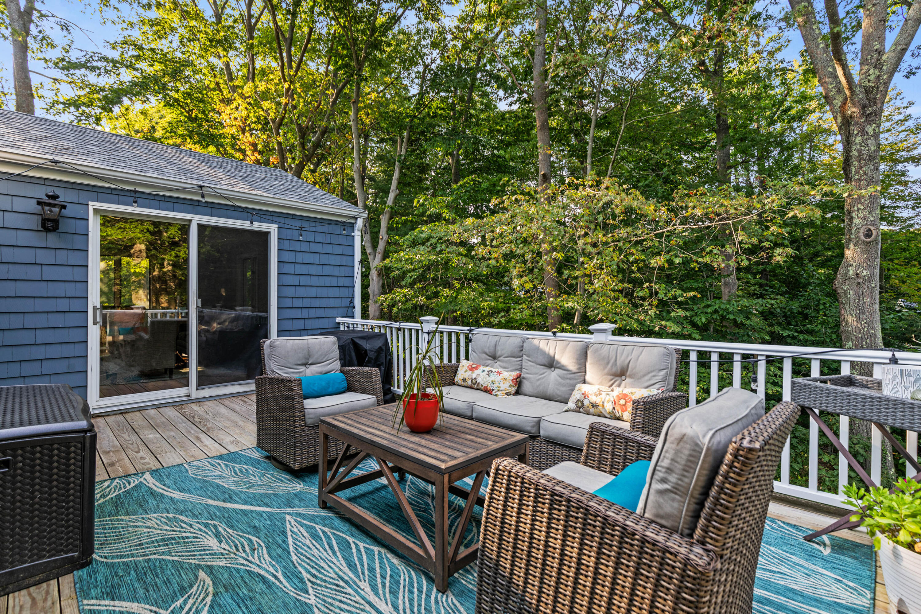 6 Hemlock Hill Road