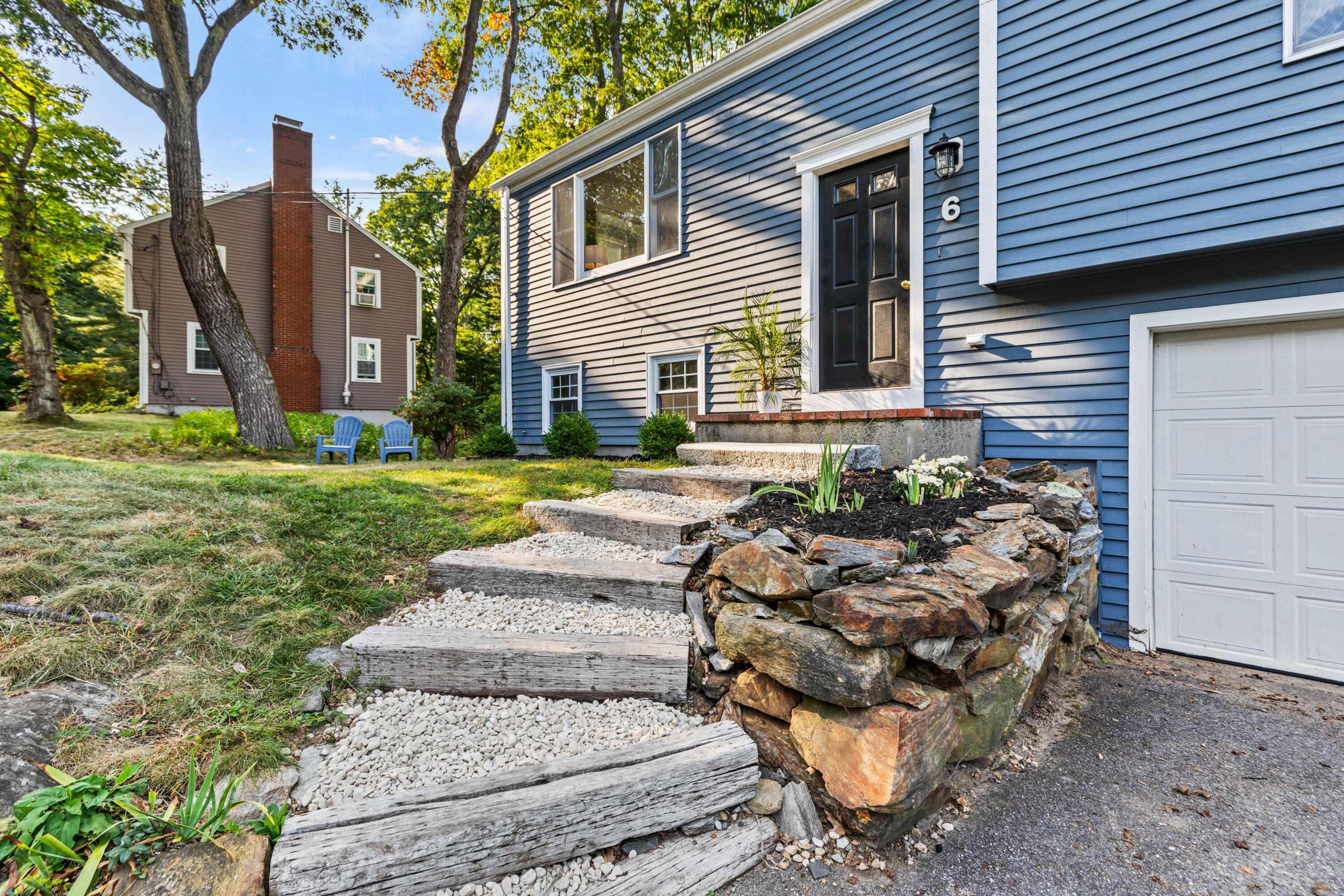 6 Hemlock Hill Road