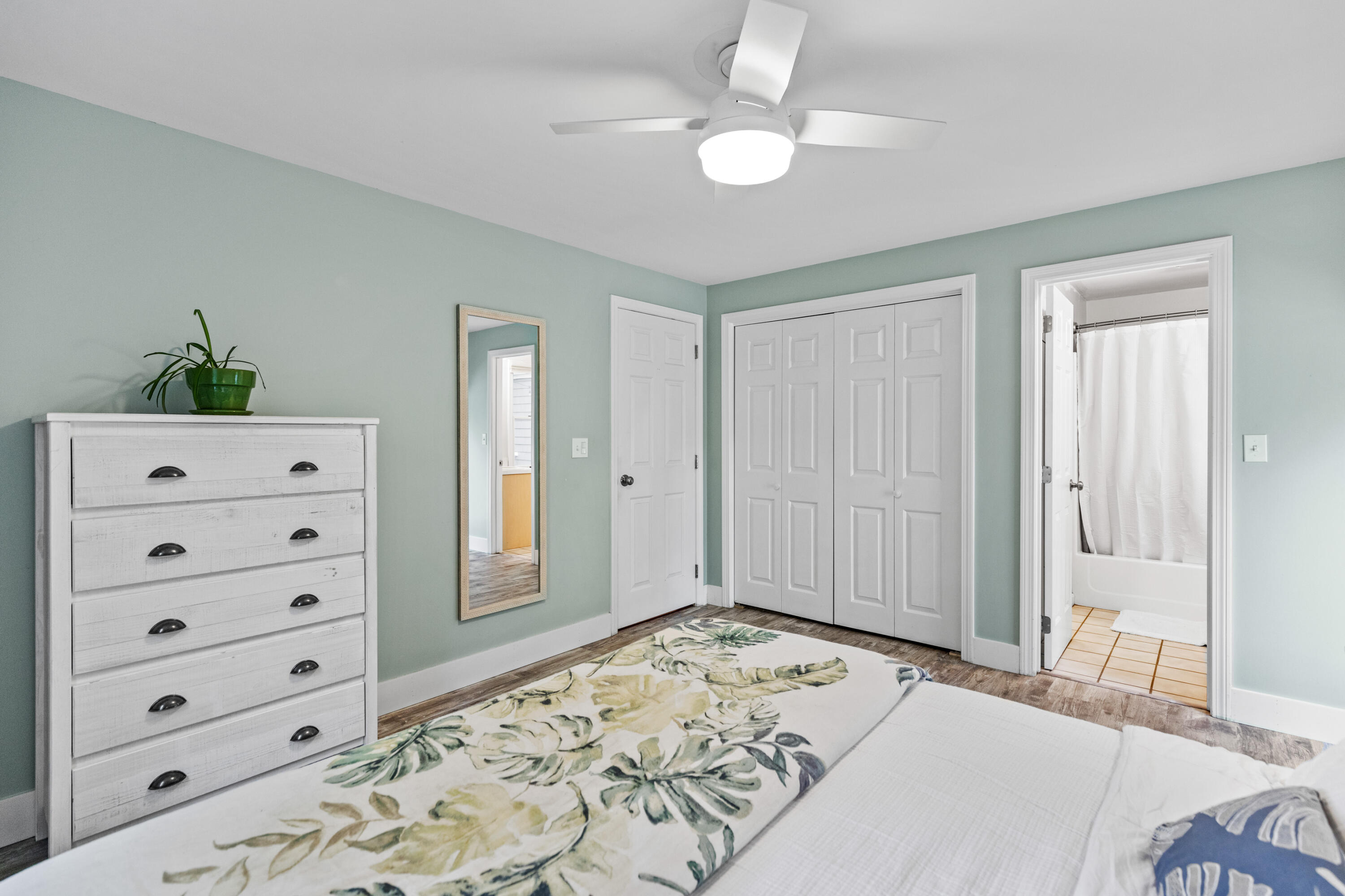 6 Hemlock Hill Road