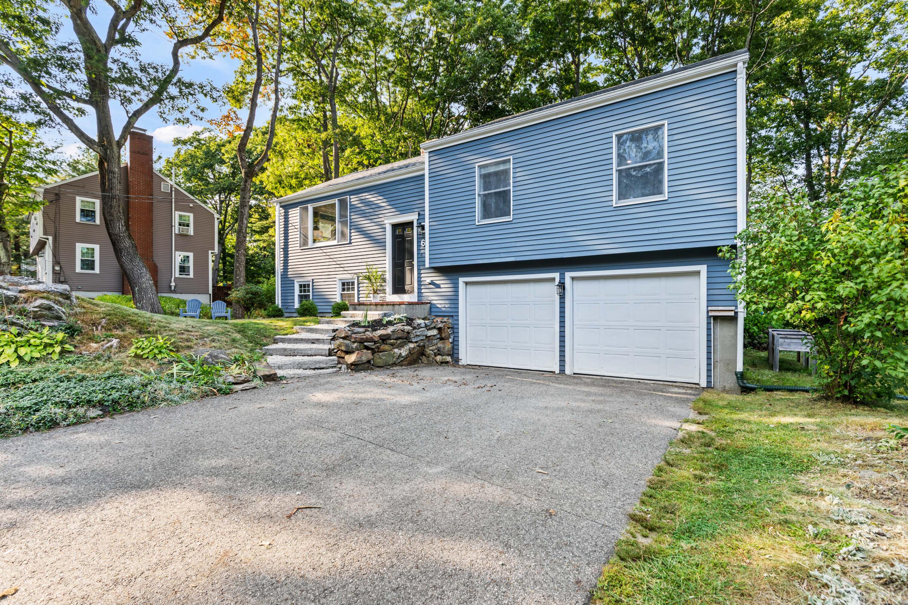 6 Hemlock Hill Road