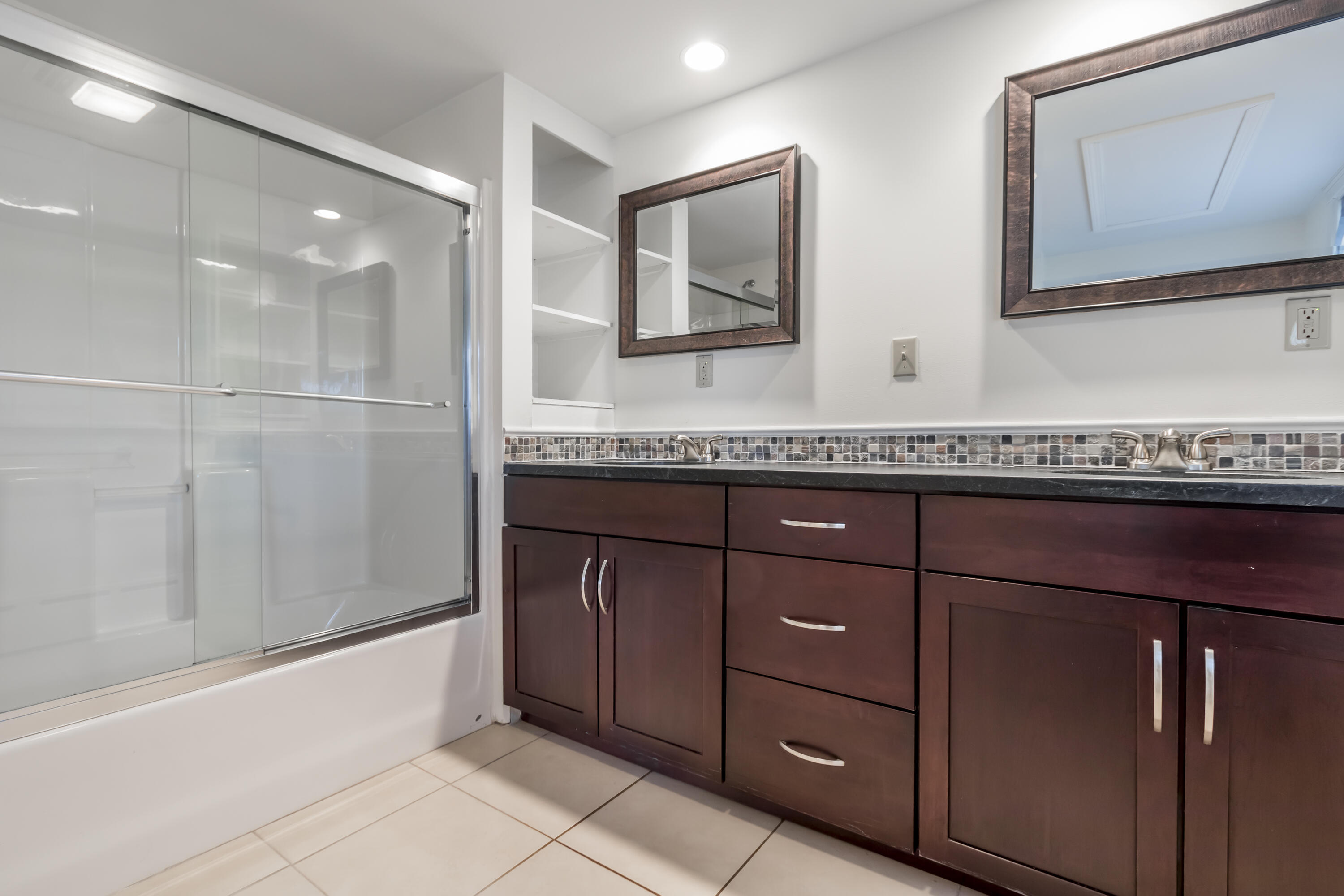 28 Salt Spray Lane