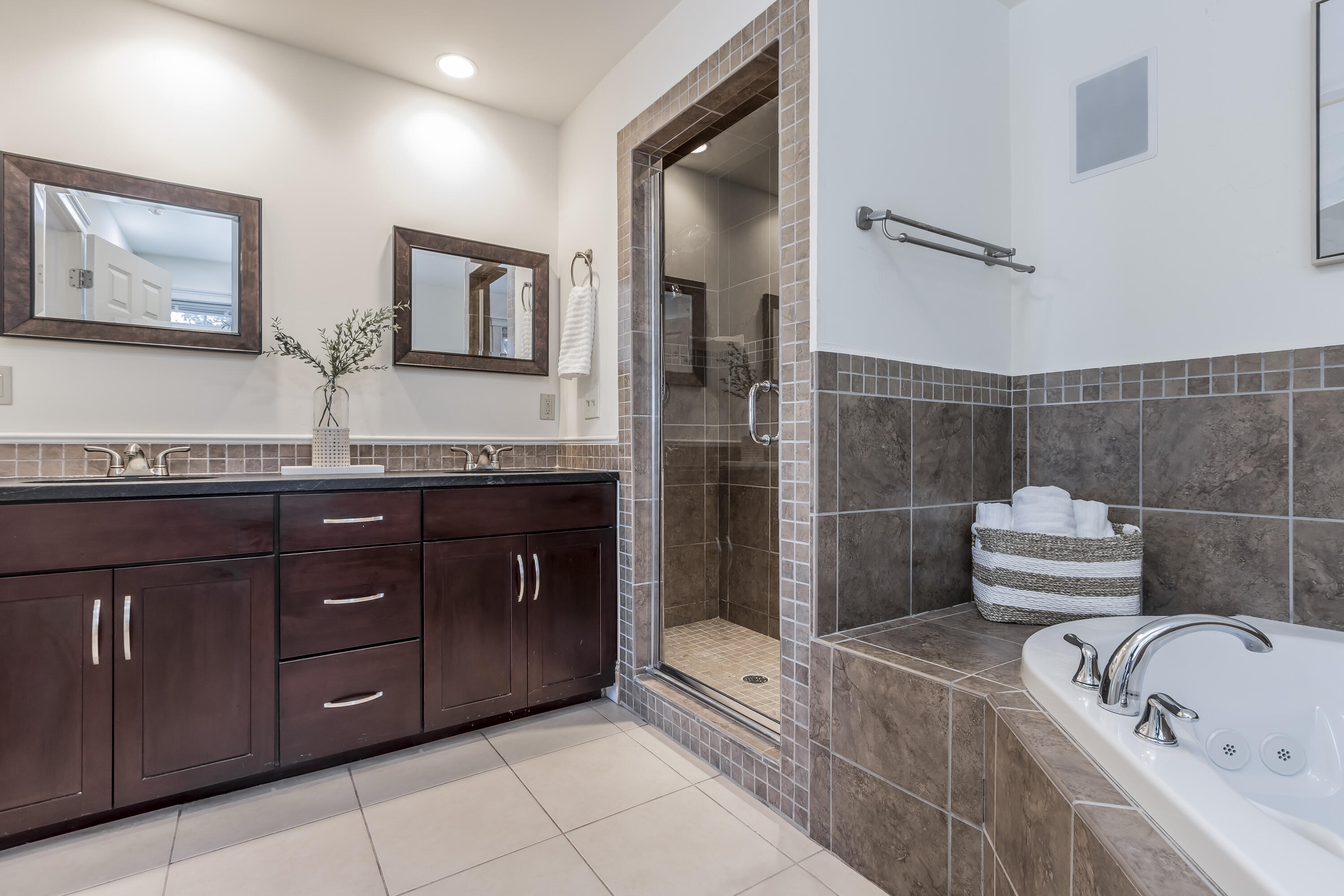 28 Salt Spray Lane
