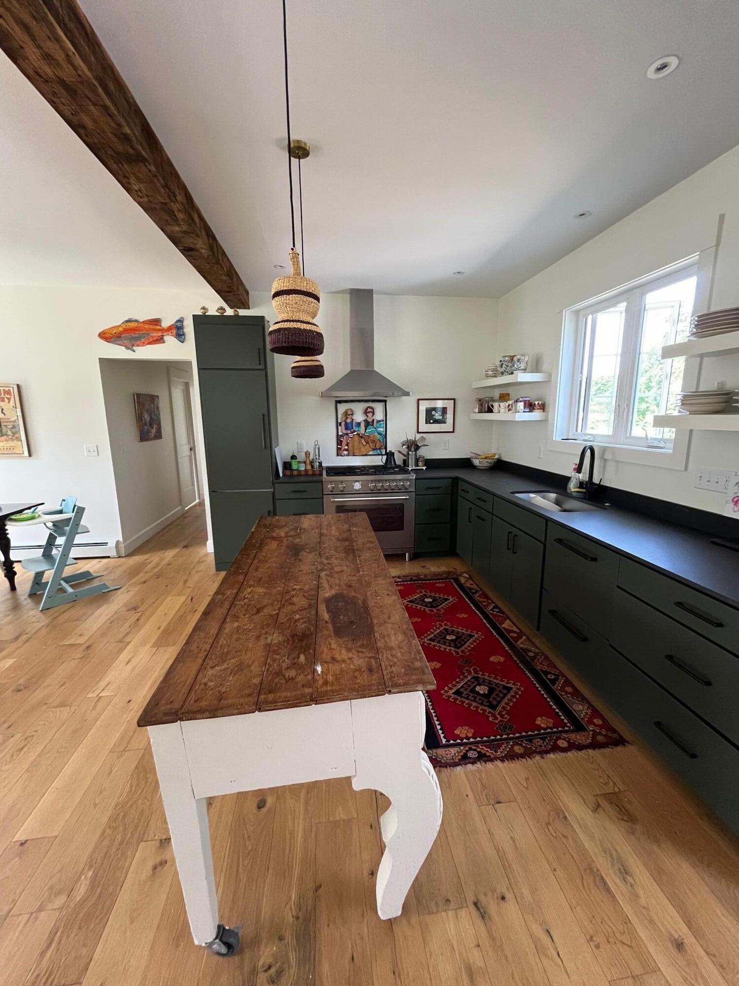 12 Lone Pine Lane