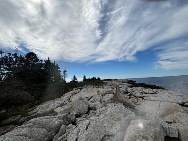 001 Crane Island