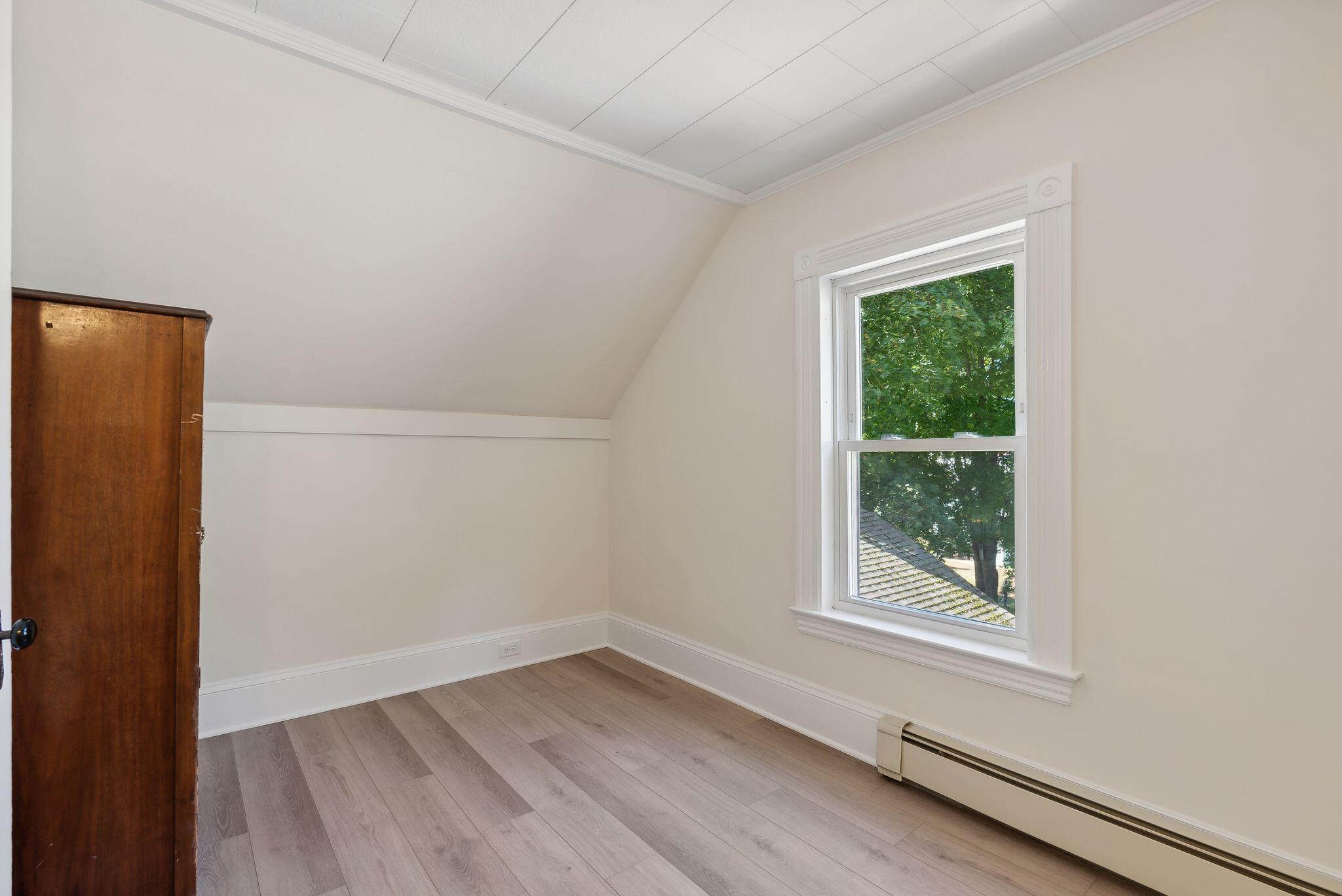 22 Berry Avenue