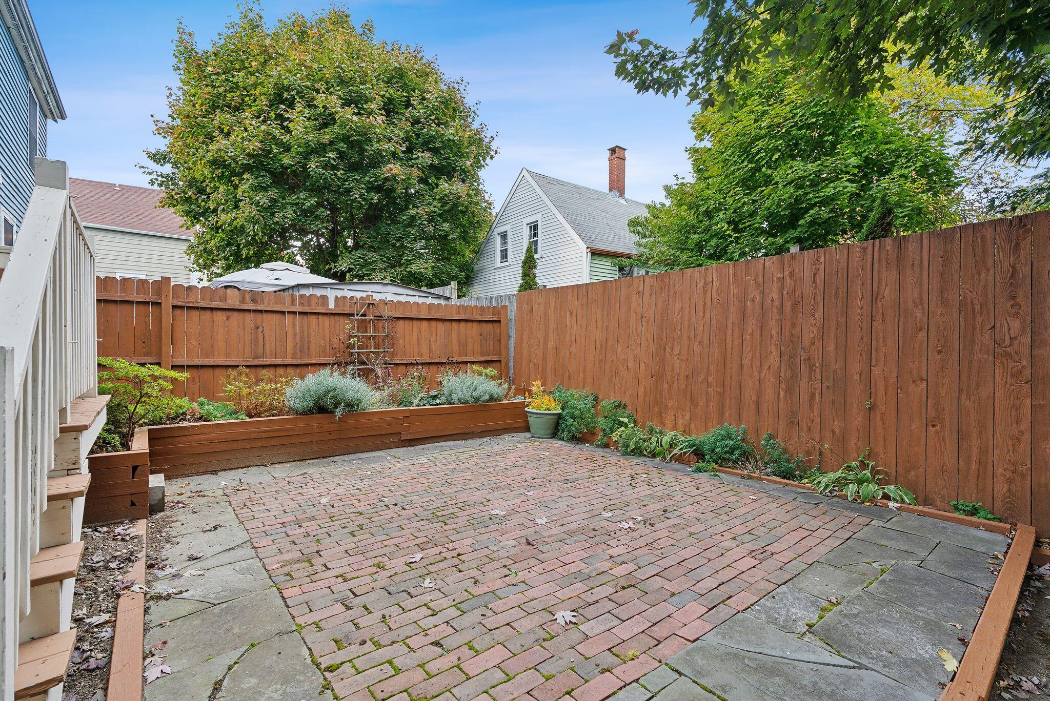 23 Tate Street, 2