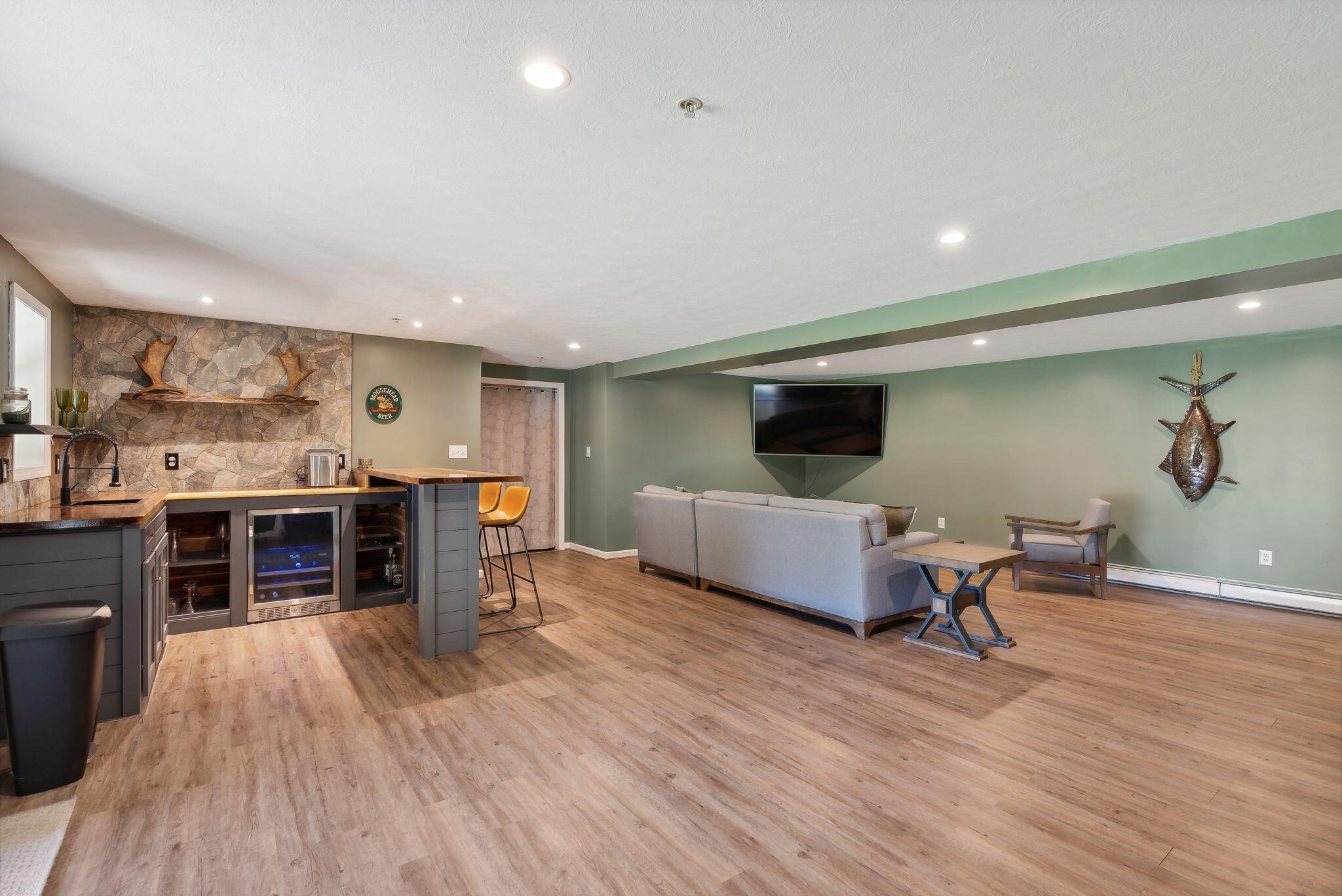 18 Copperhead Drive