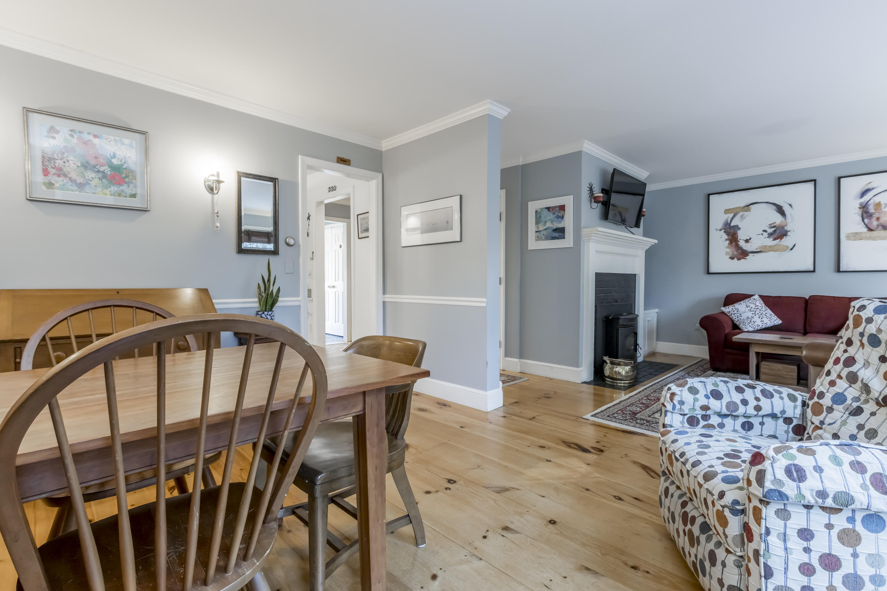 8 Lupine Court, 8