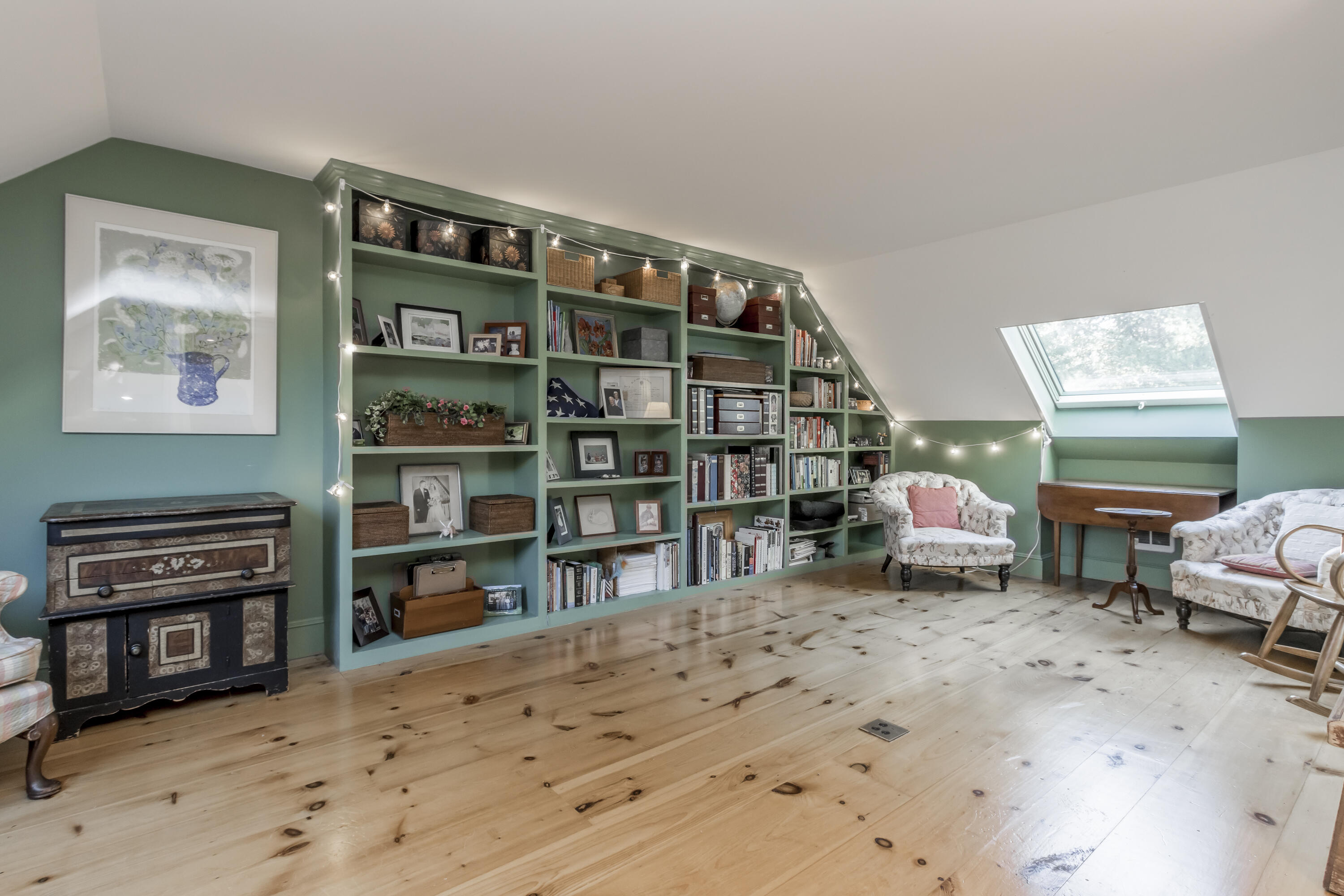 8 Lupine Court, 8