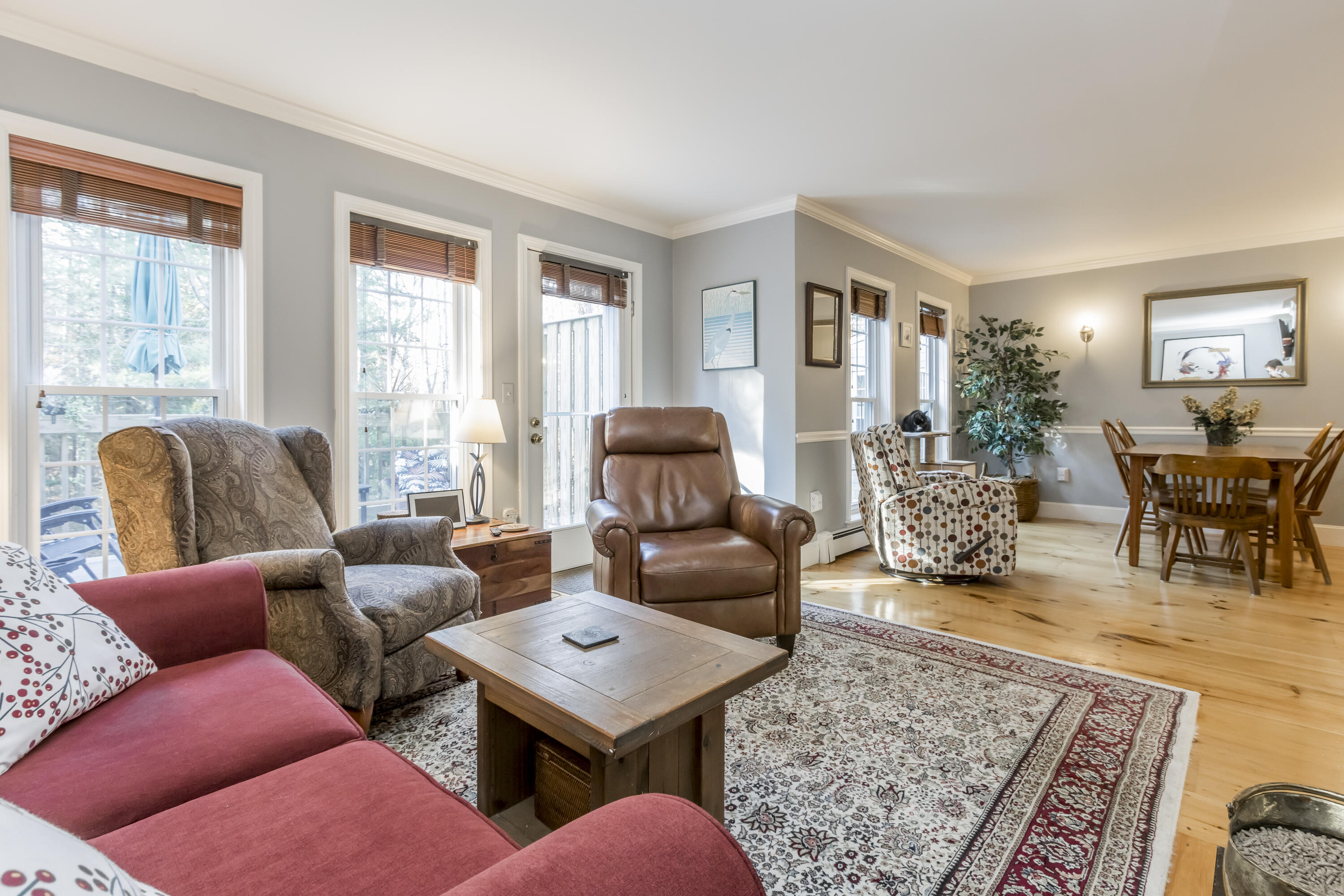 8 Lupine Court, 8