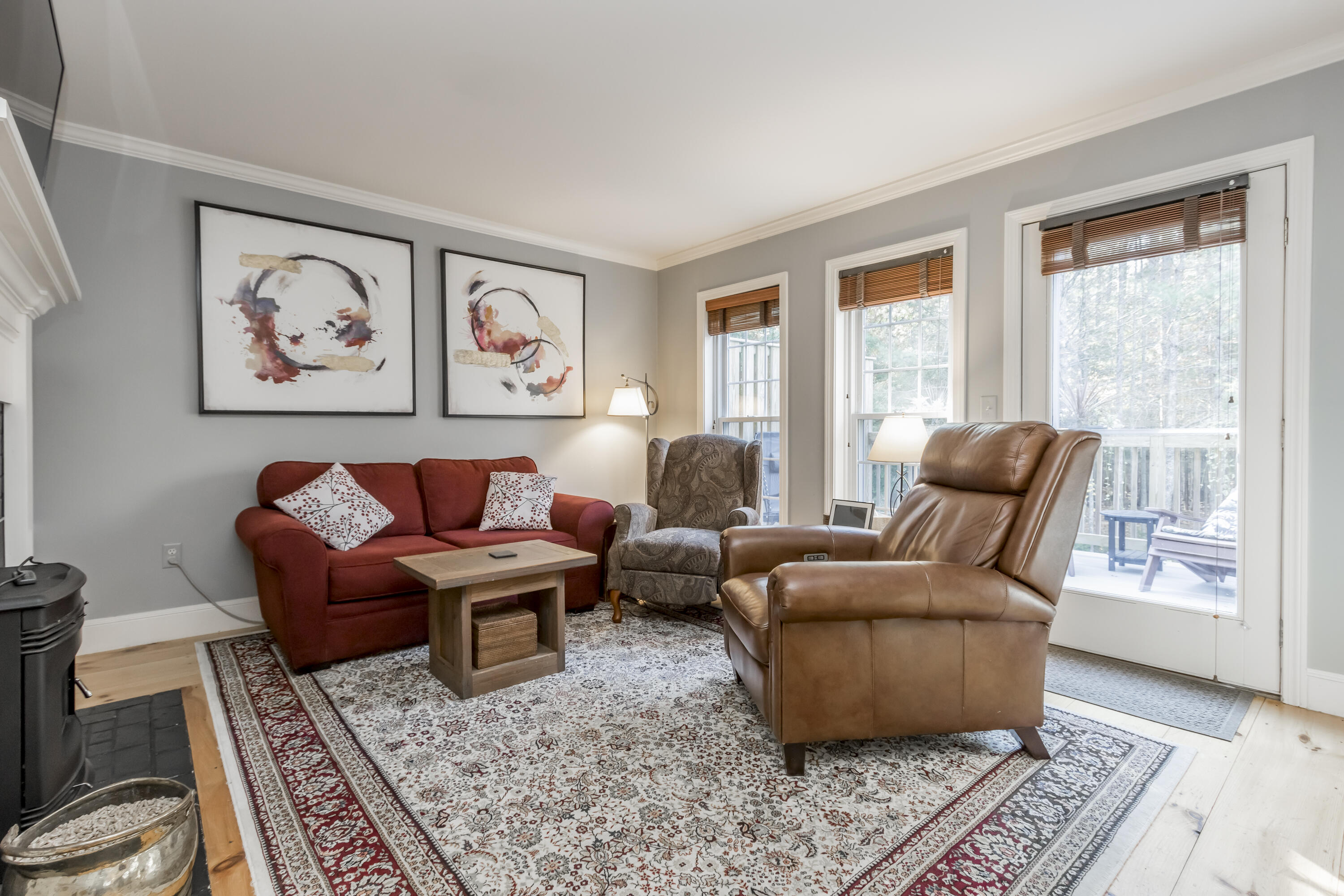 8 Lupine Court, 8