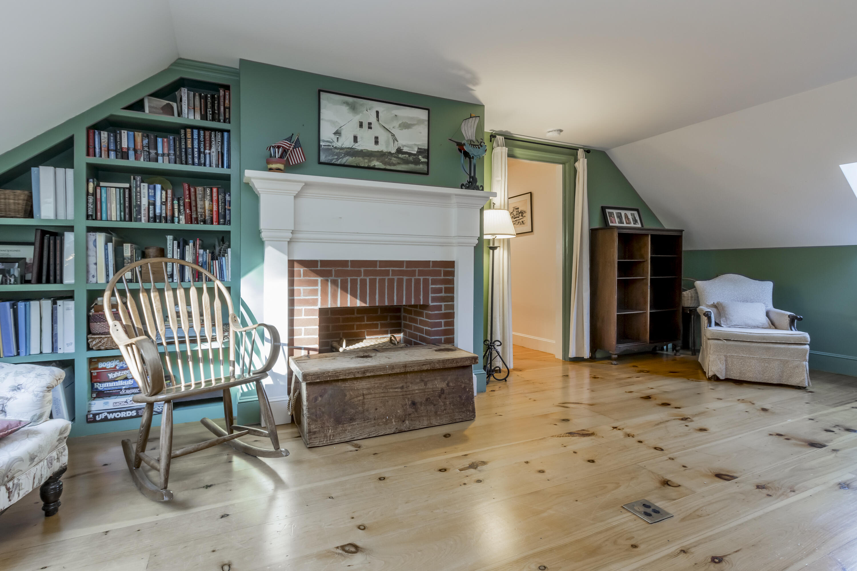 8 Lupine Court, 8
