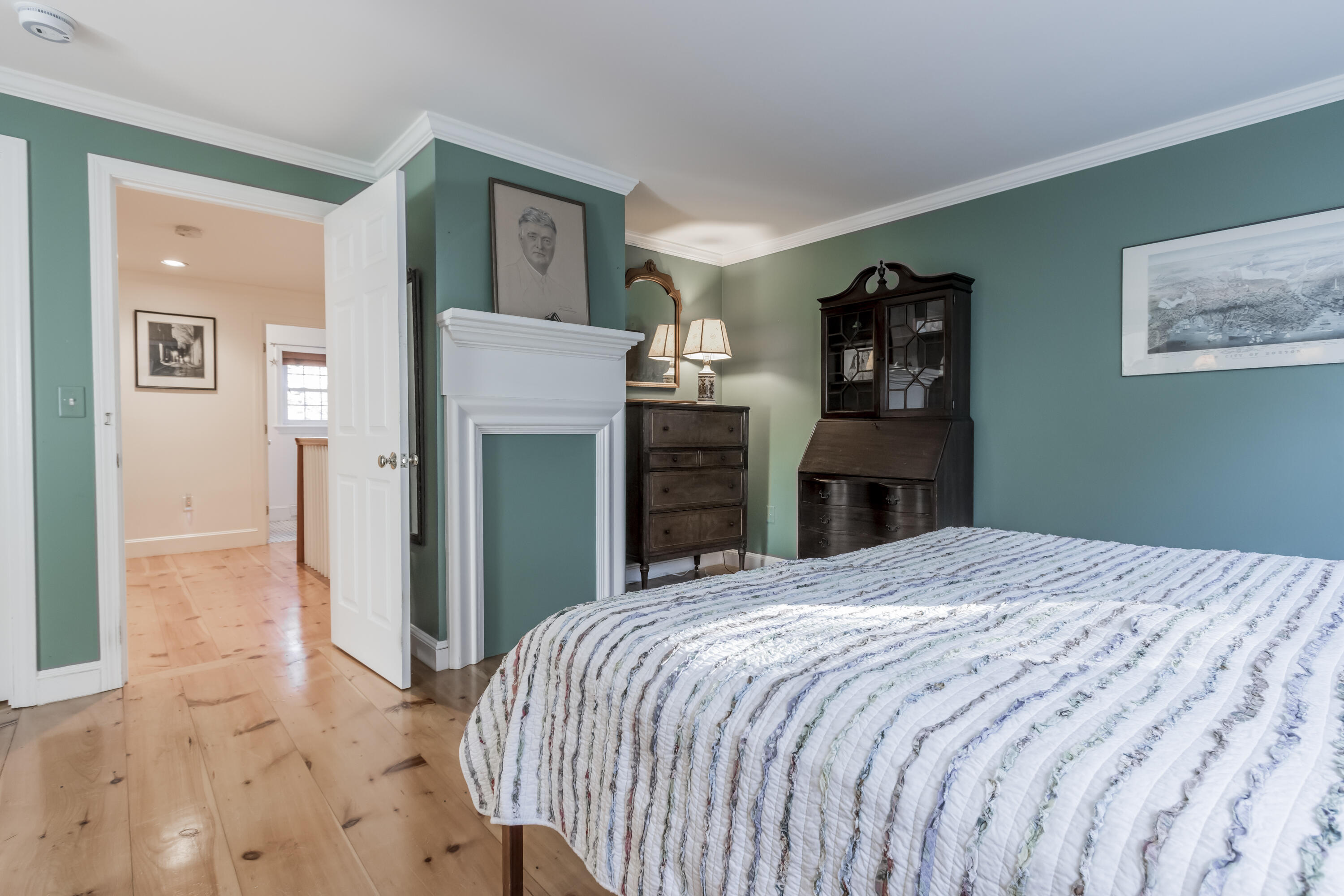 8 Lupine Court, 8