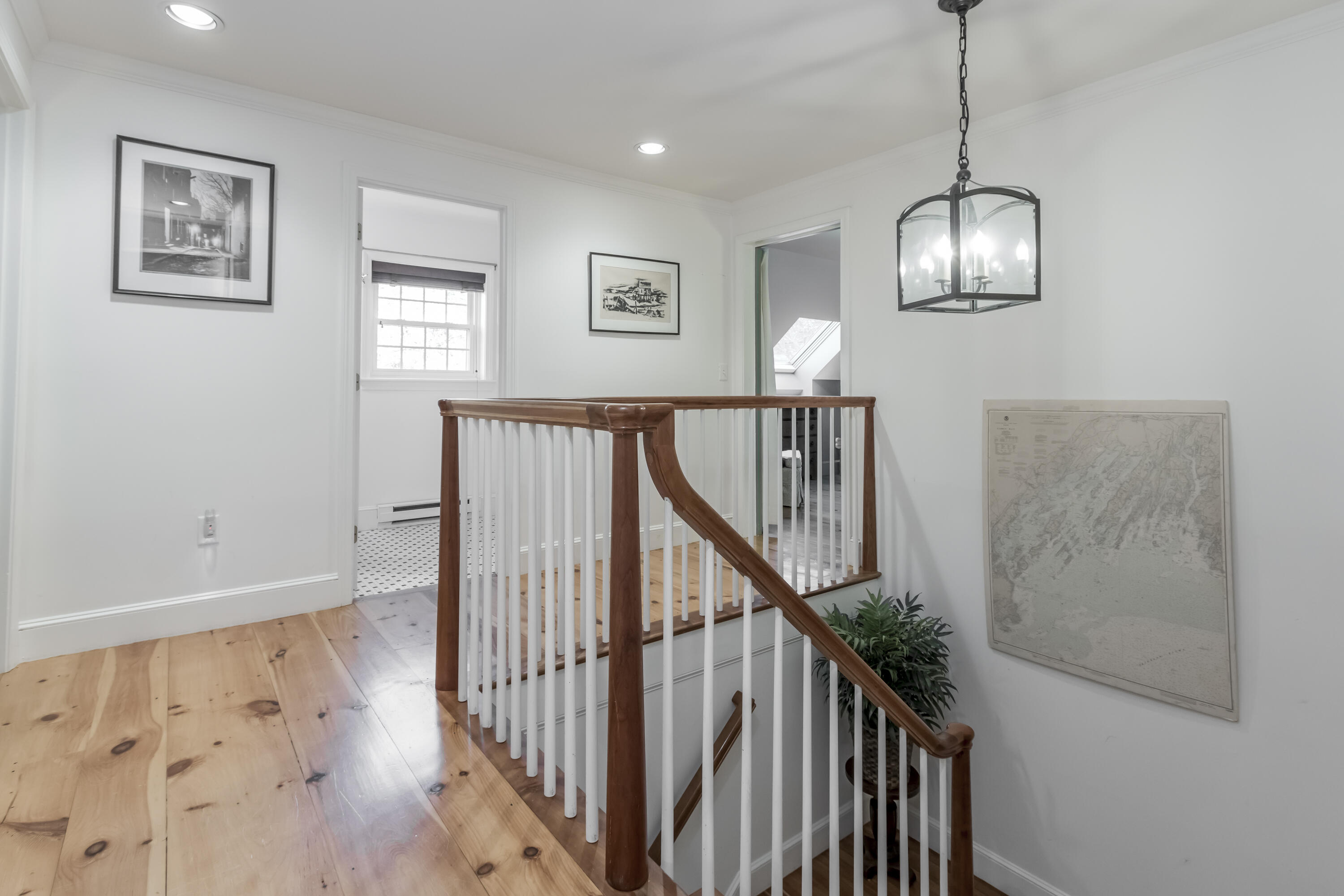 8 Lupine Court, 8
