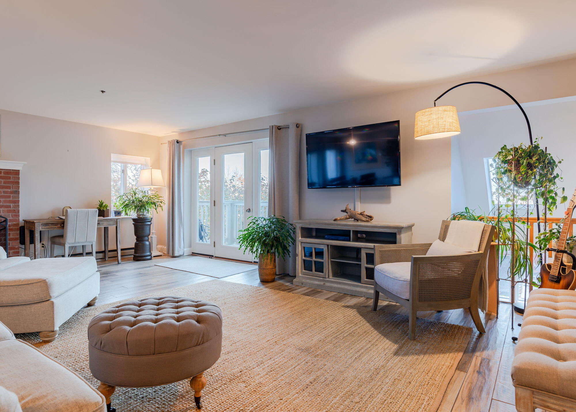 149 Fort Road, 4