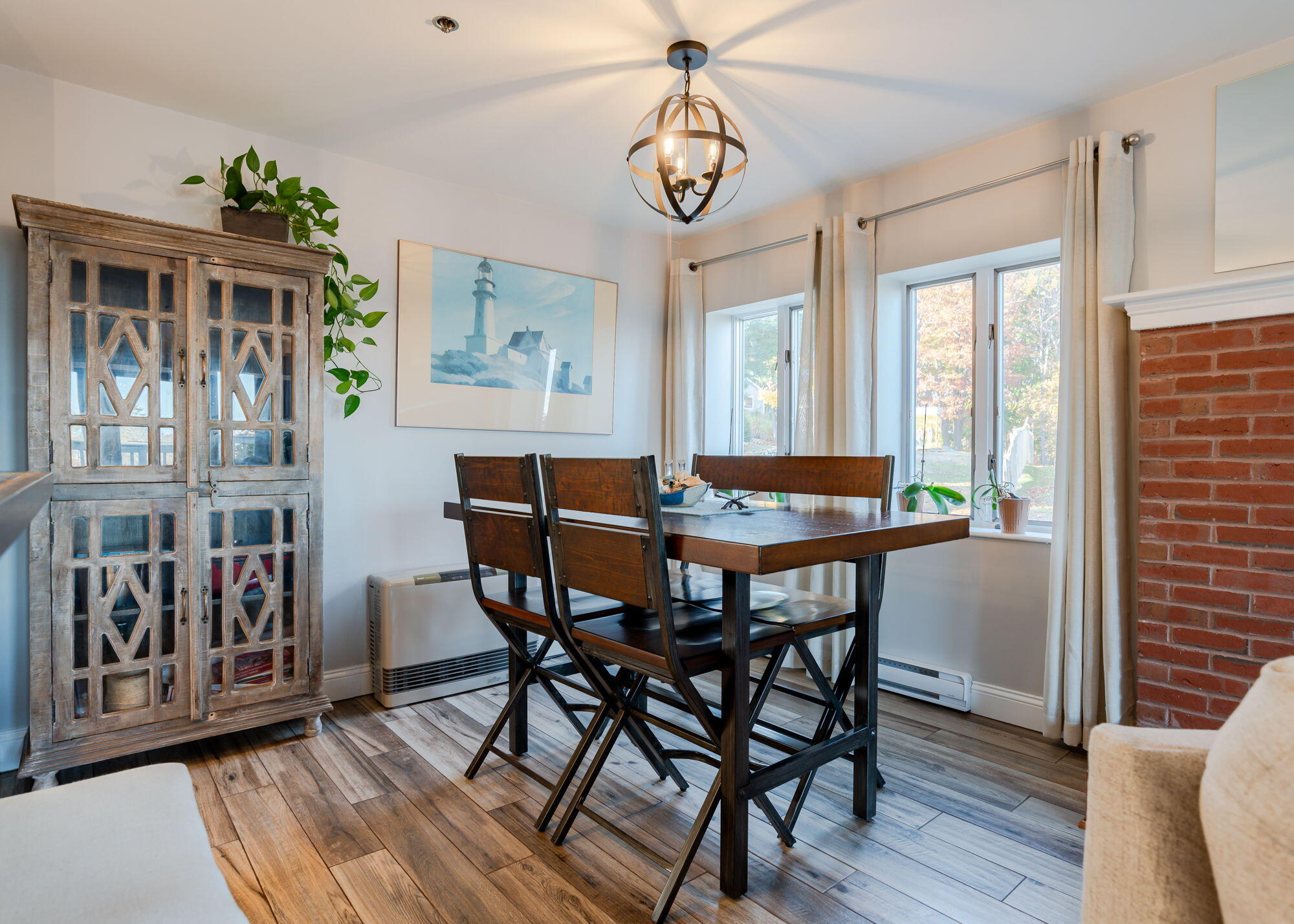 149 Fort Road, 4