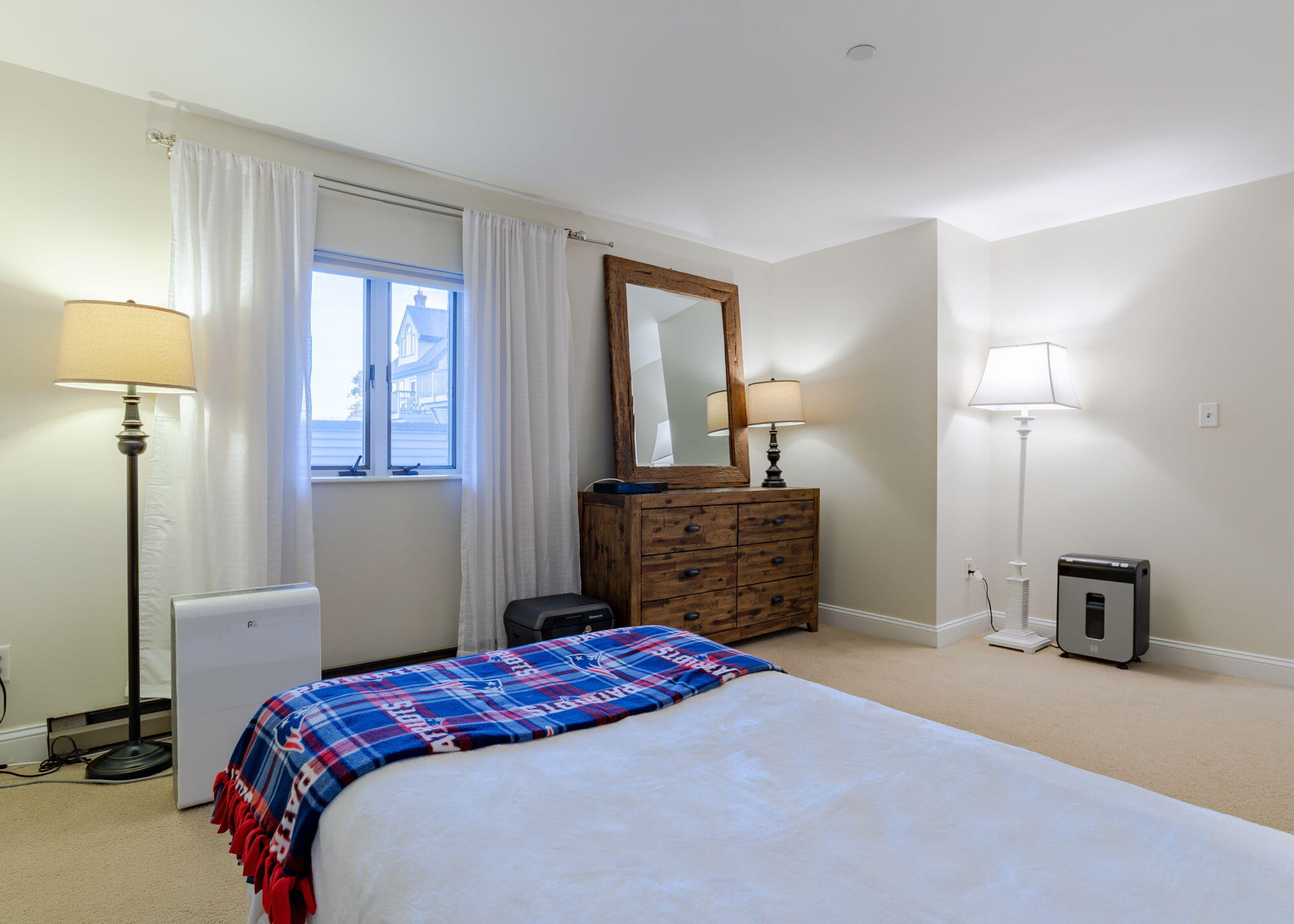 149 Fort Road, 4