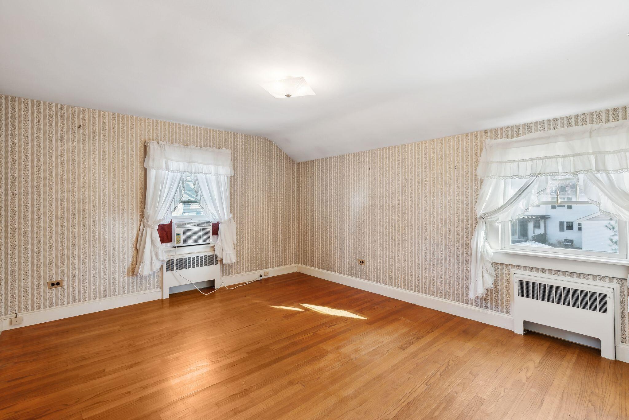 42 Strathmore Road