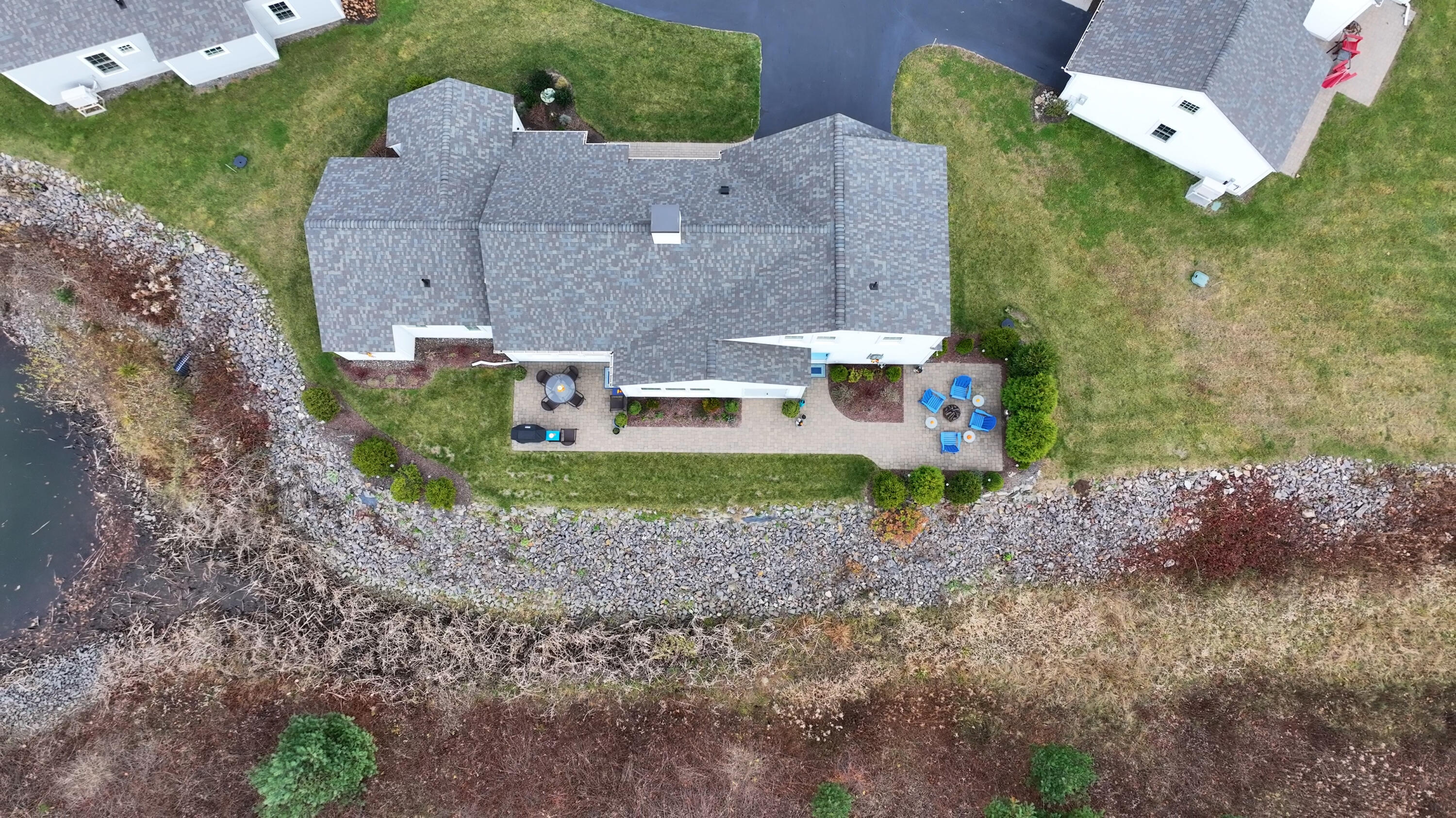 30 Carlisle Way, 33