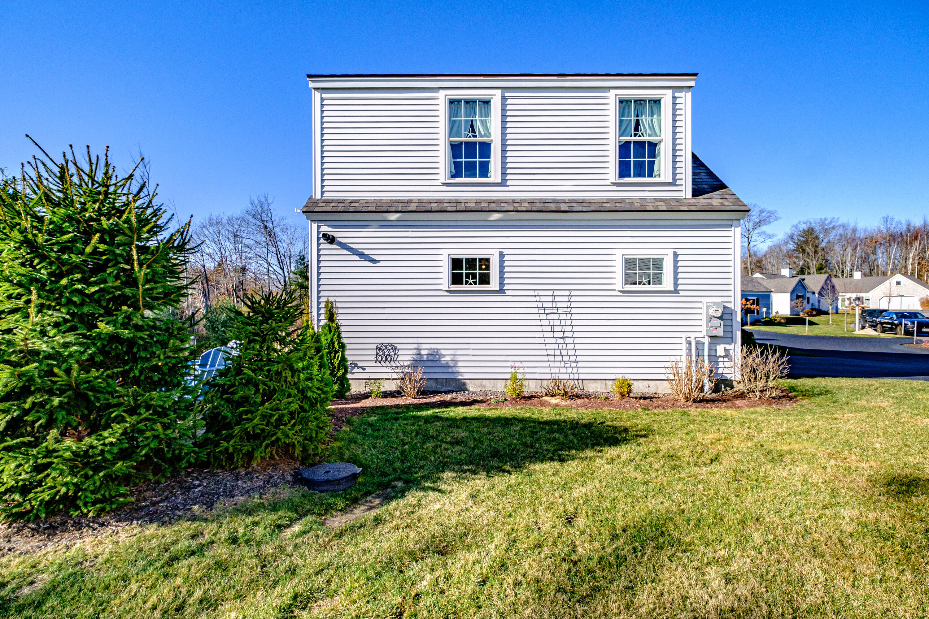 30 Carlisle Way, 33
