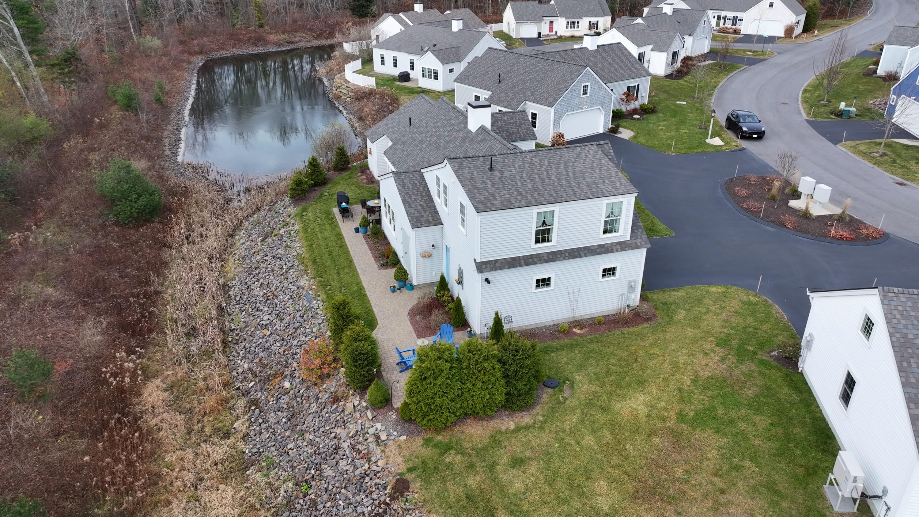 30 Carlisle Way, 33