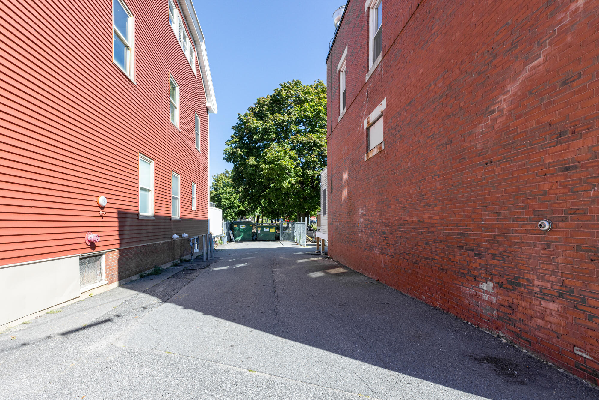 1190 Forest Avenue