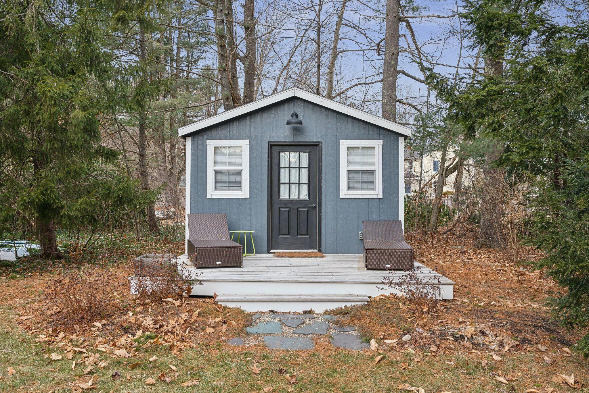 18 Hillcrest Drive