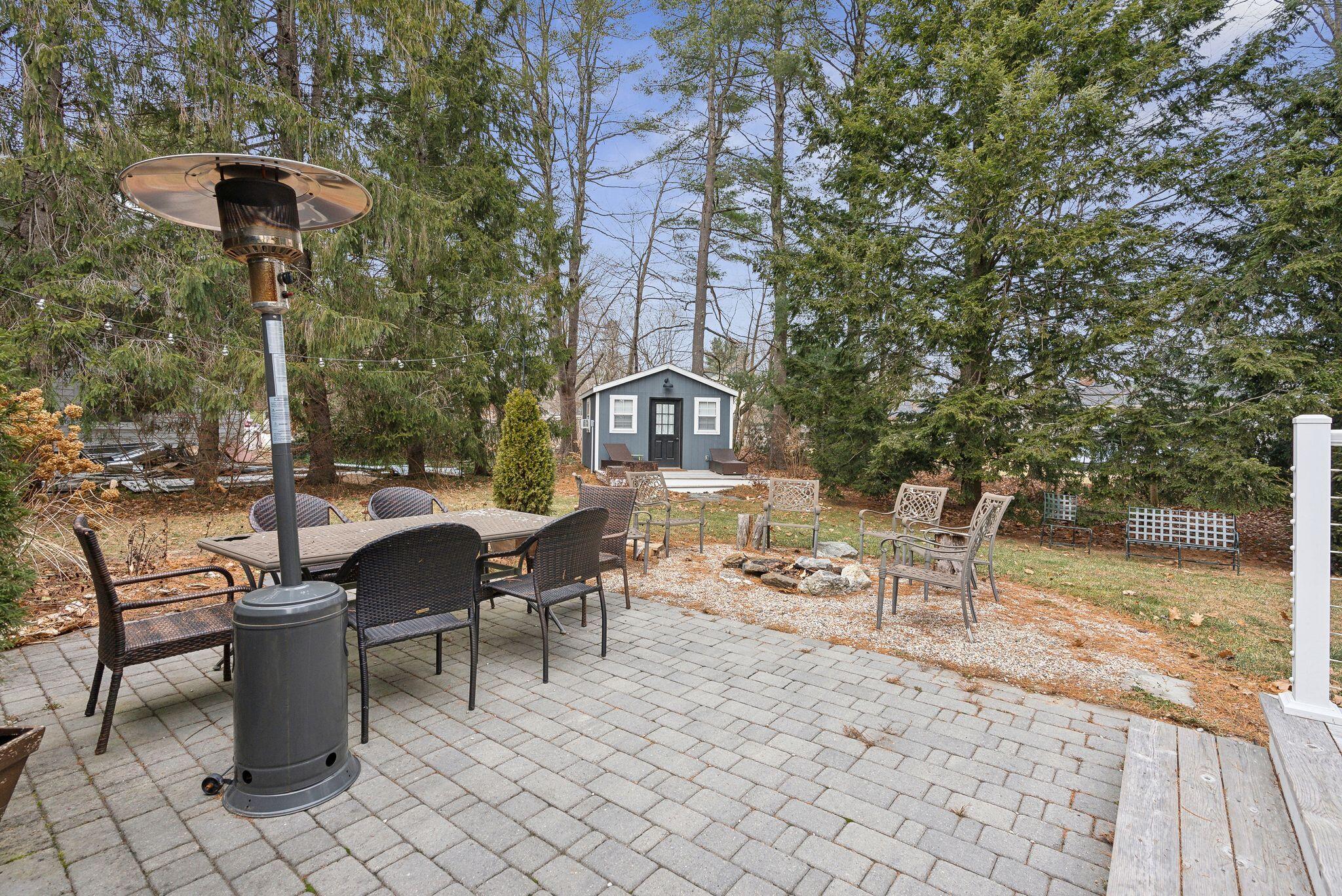 18 Hillcrest Drive
