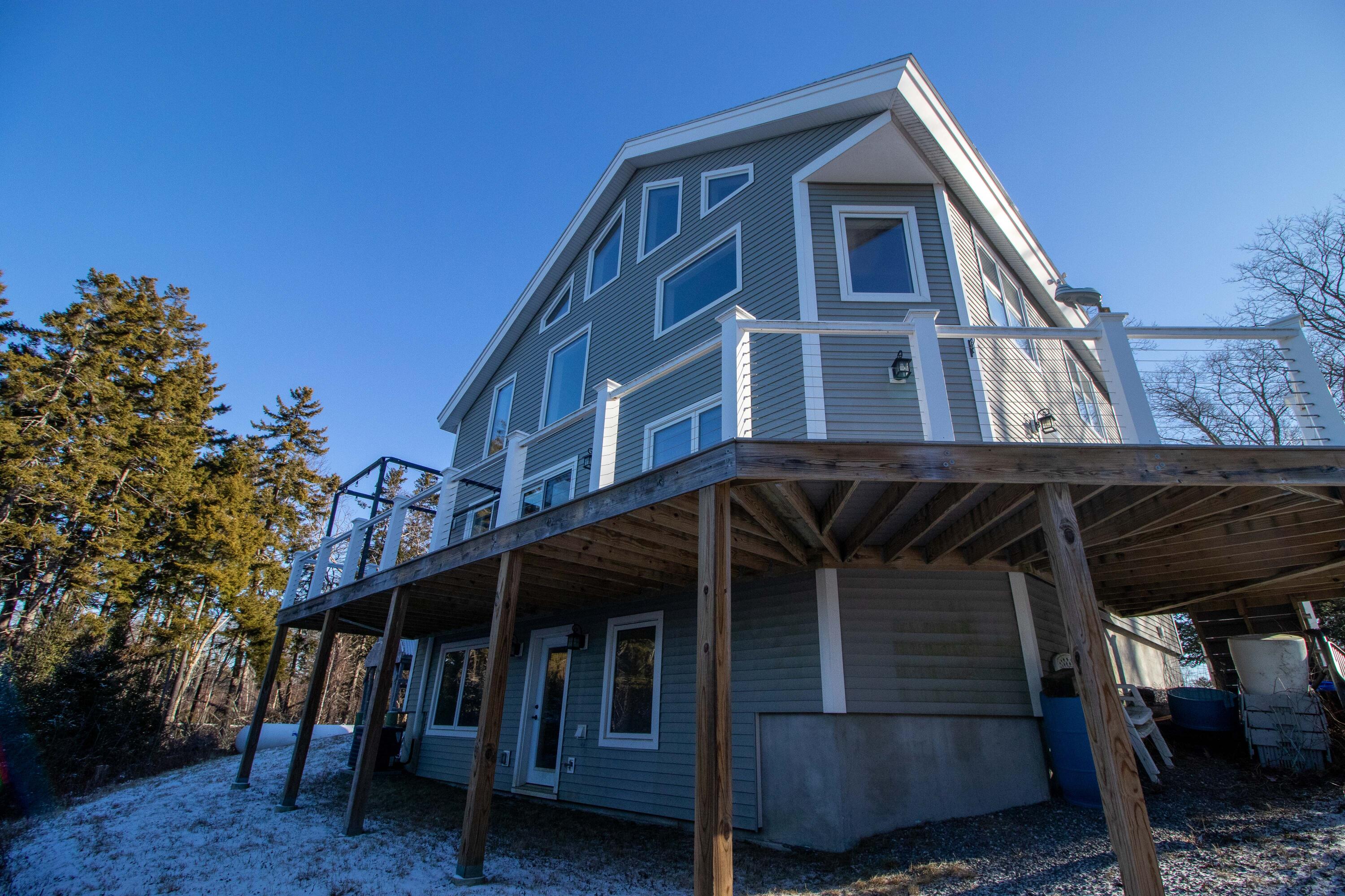 15 Goose Ledge Road