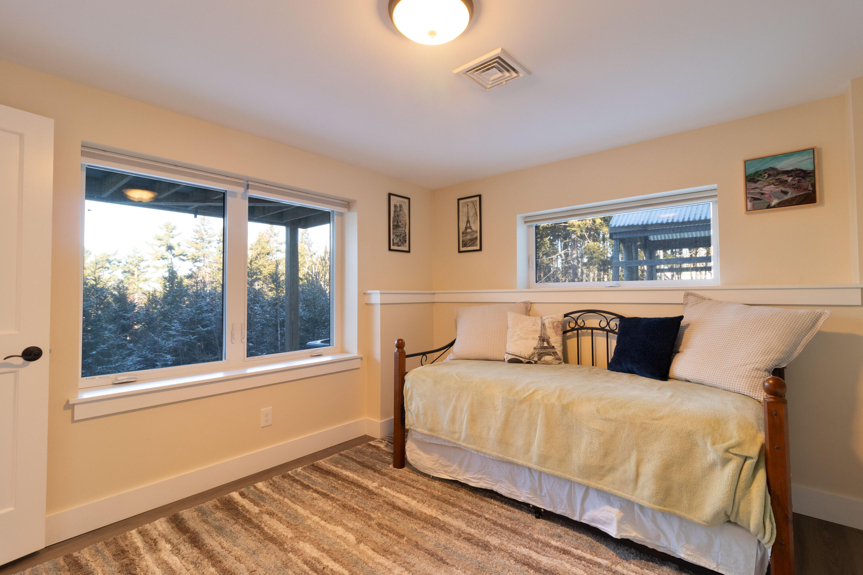 15 Goose Ledge Road