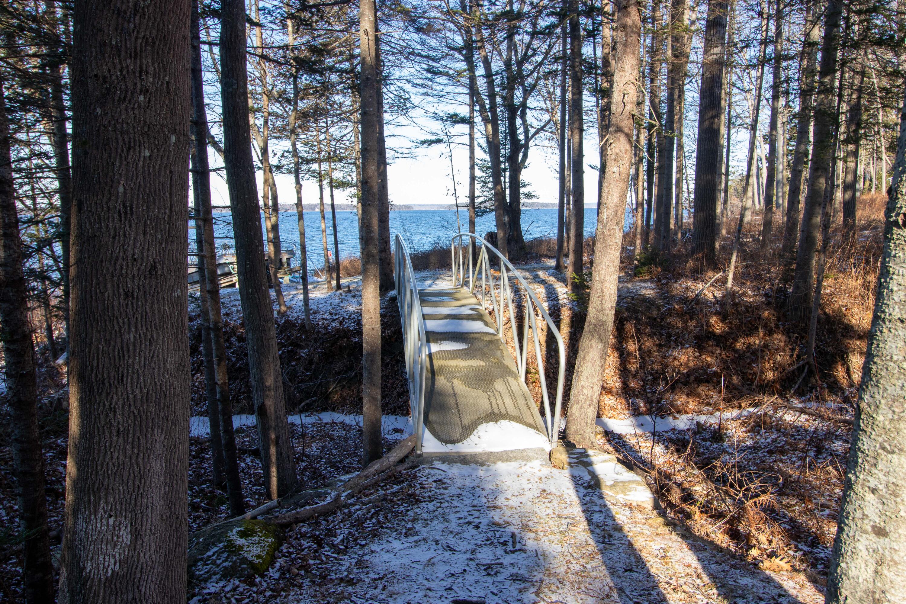 15 Goose Ledge Road
