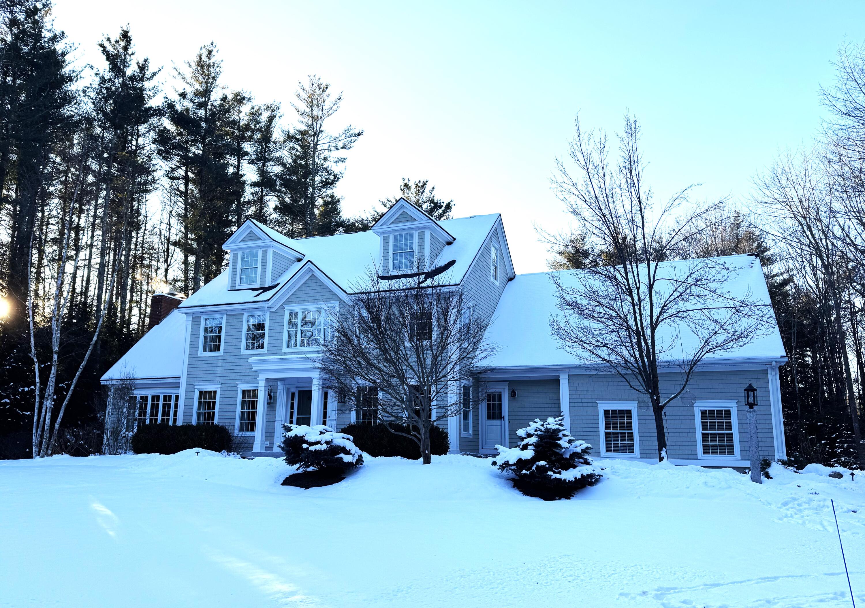8 Streamwood Lane