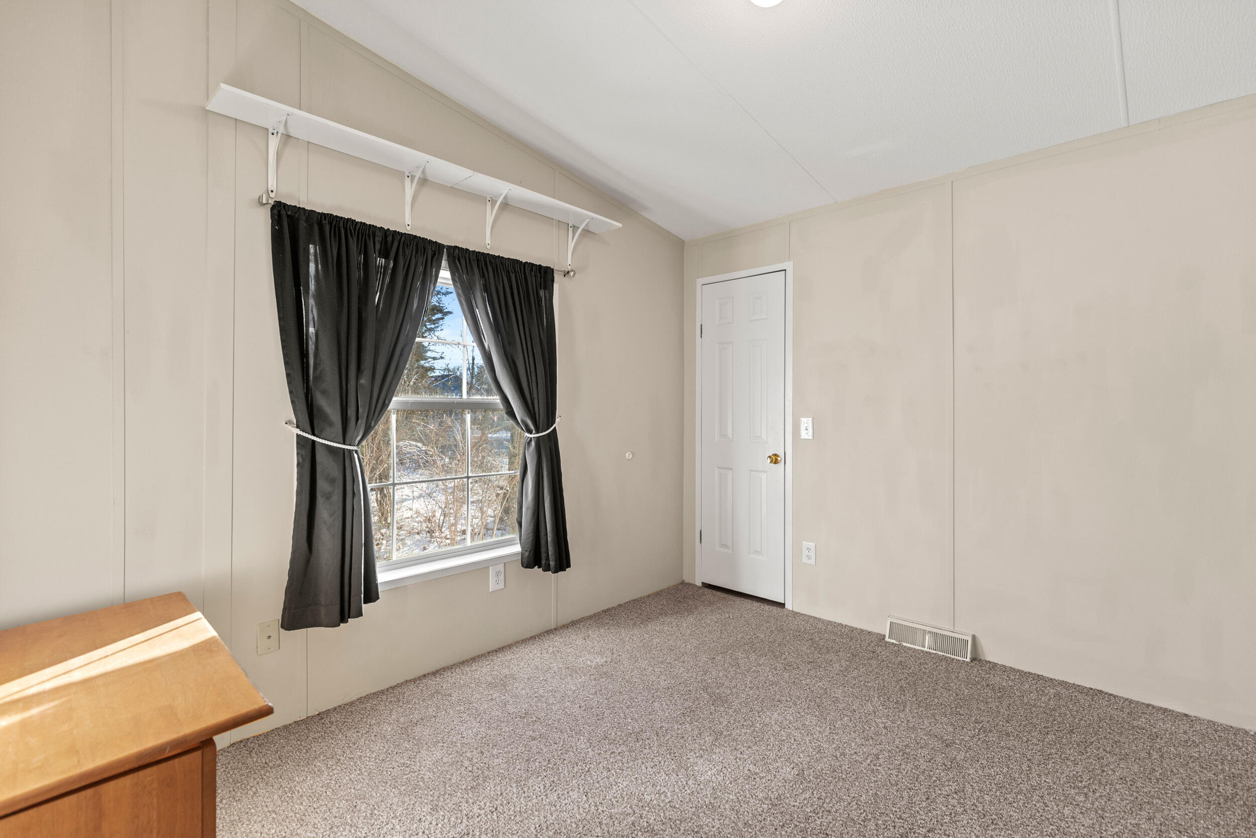 105 Ledgewood Drive