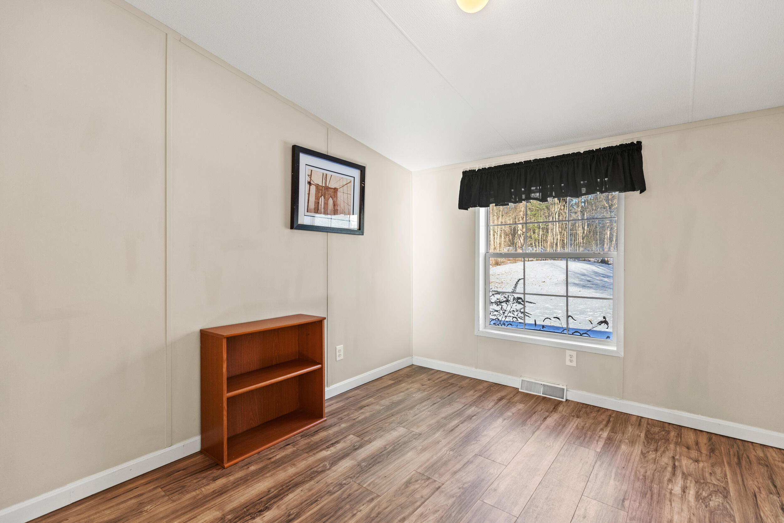 105 Ledgewood Drive