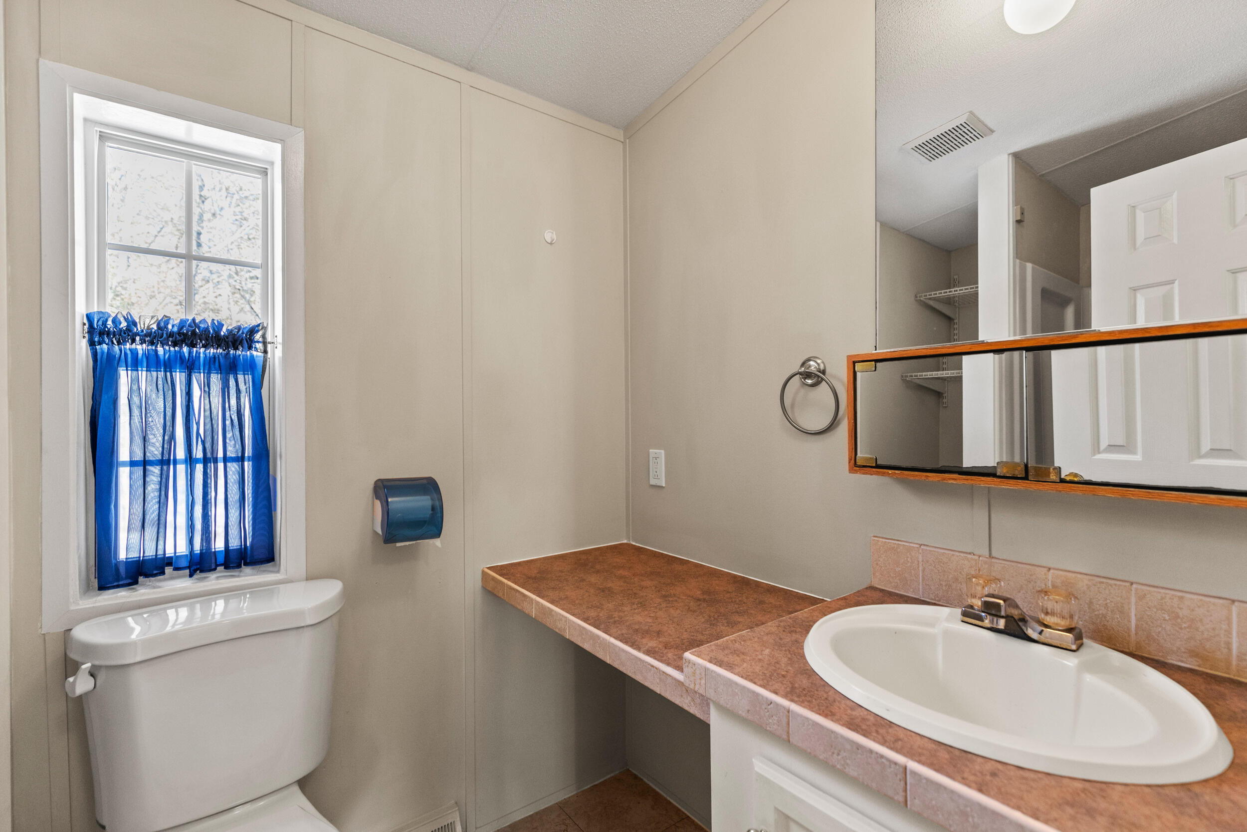 105 Ledgewood Drive