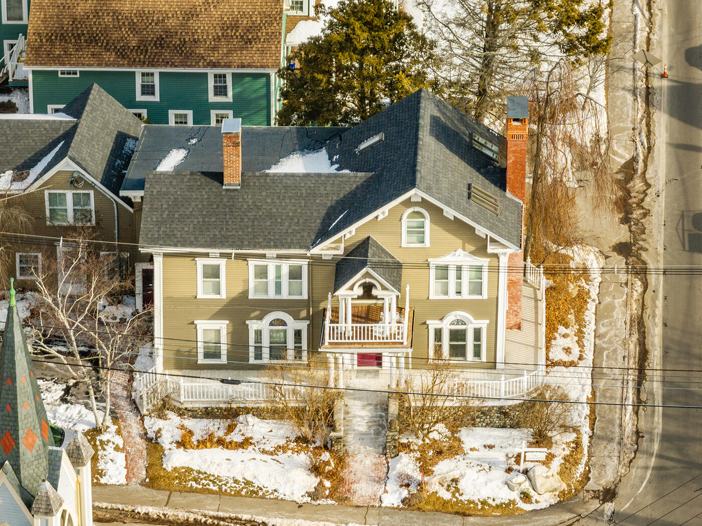 1 Mountain Street, 11