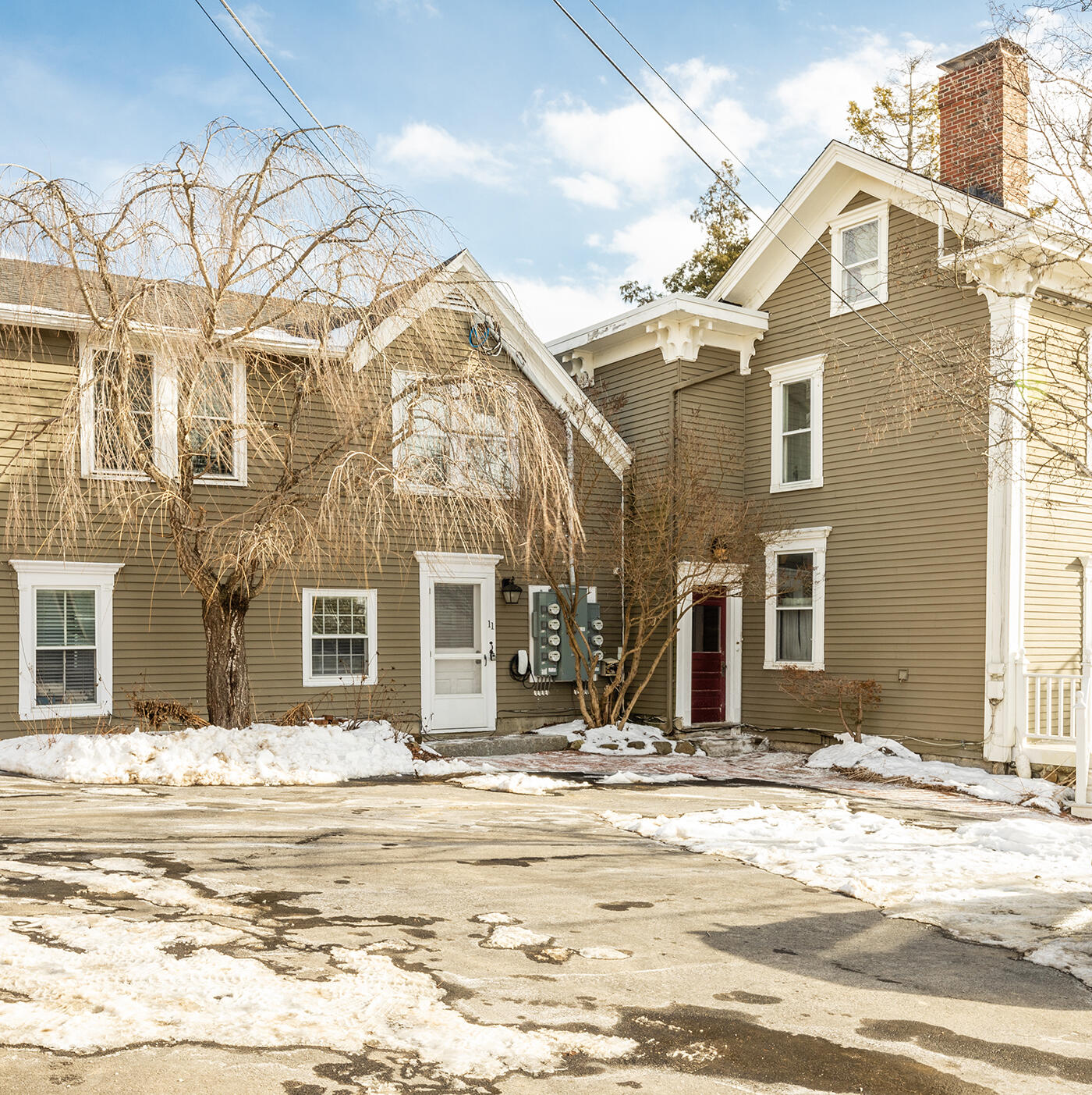 1 Mountain Street, 11