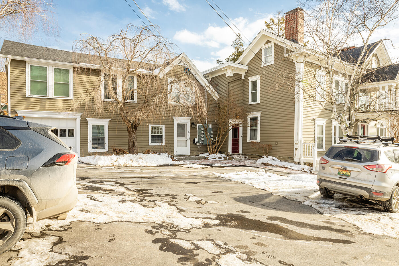 1 Mountain Street, 11