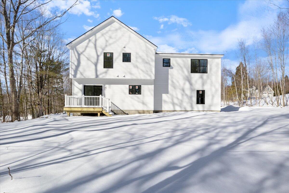 17 Aerie Drive