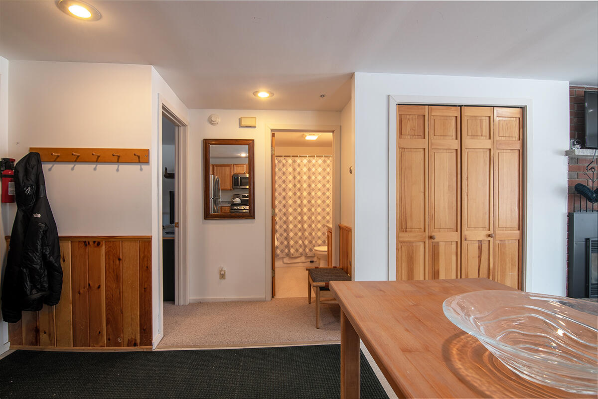 2649 Alder Brook Lane, 2649