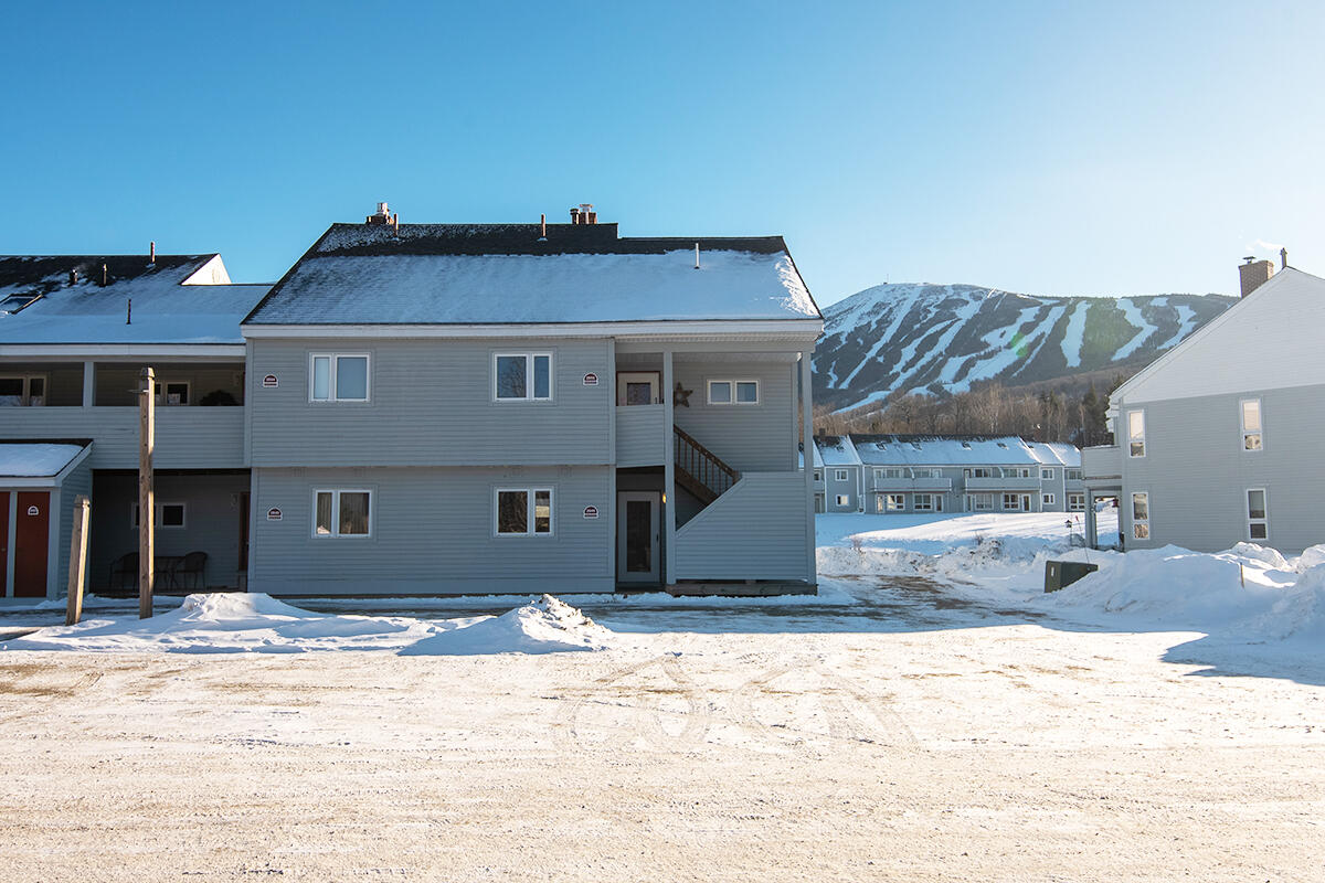 2649 Alder Brook Lane, 2649