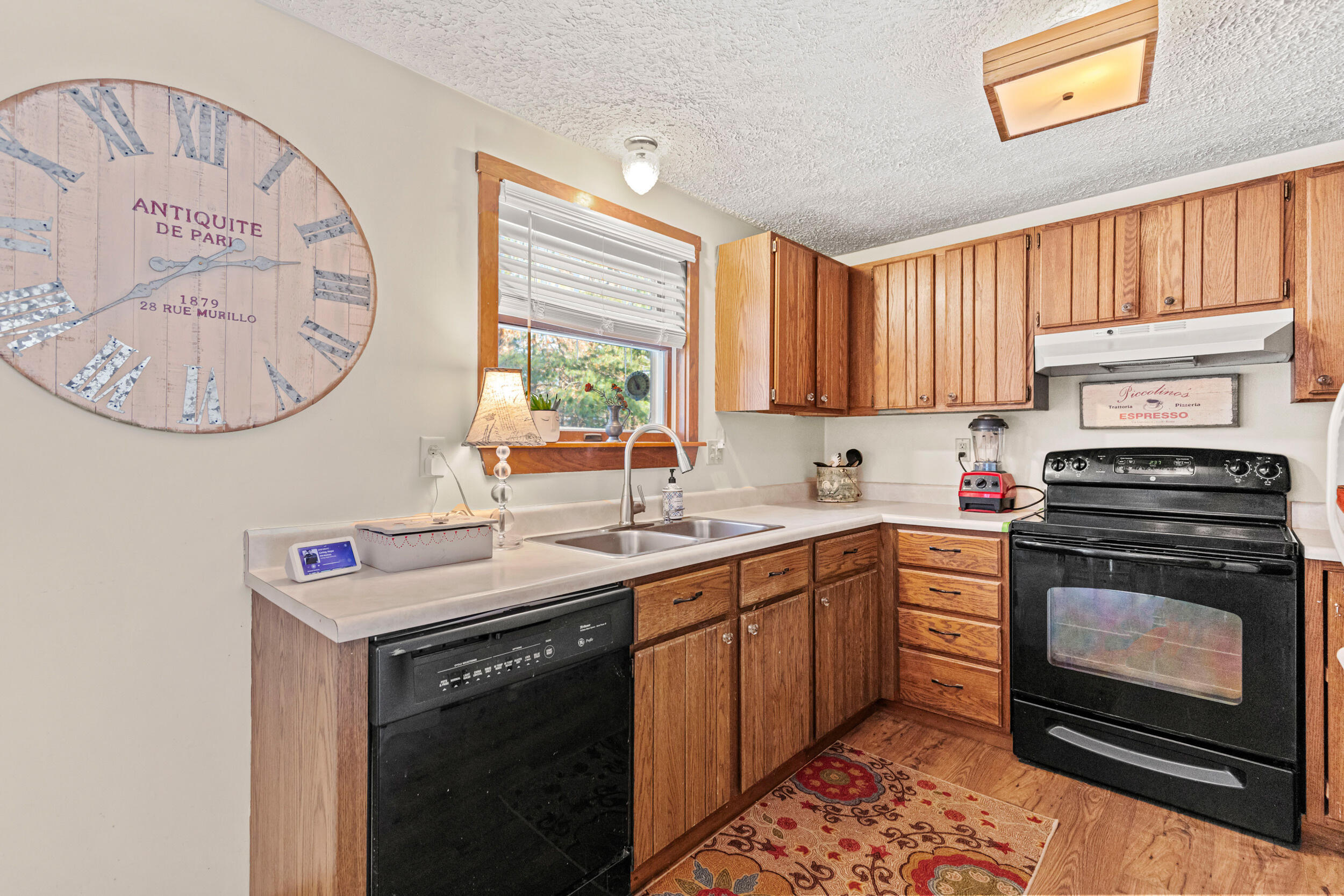 14 Ward Circle, 14
