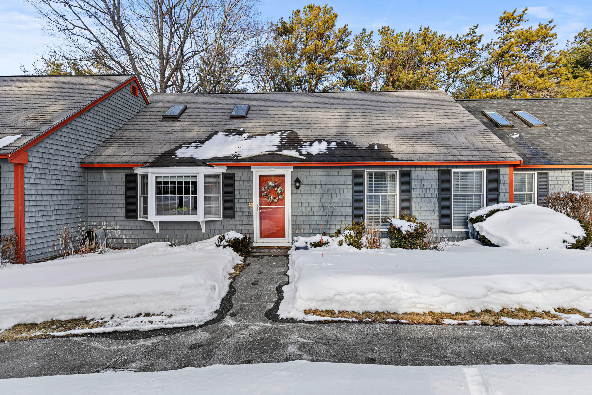 14 Ward Circle, 14